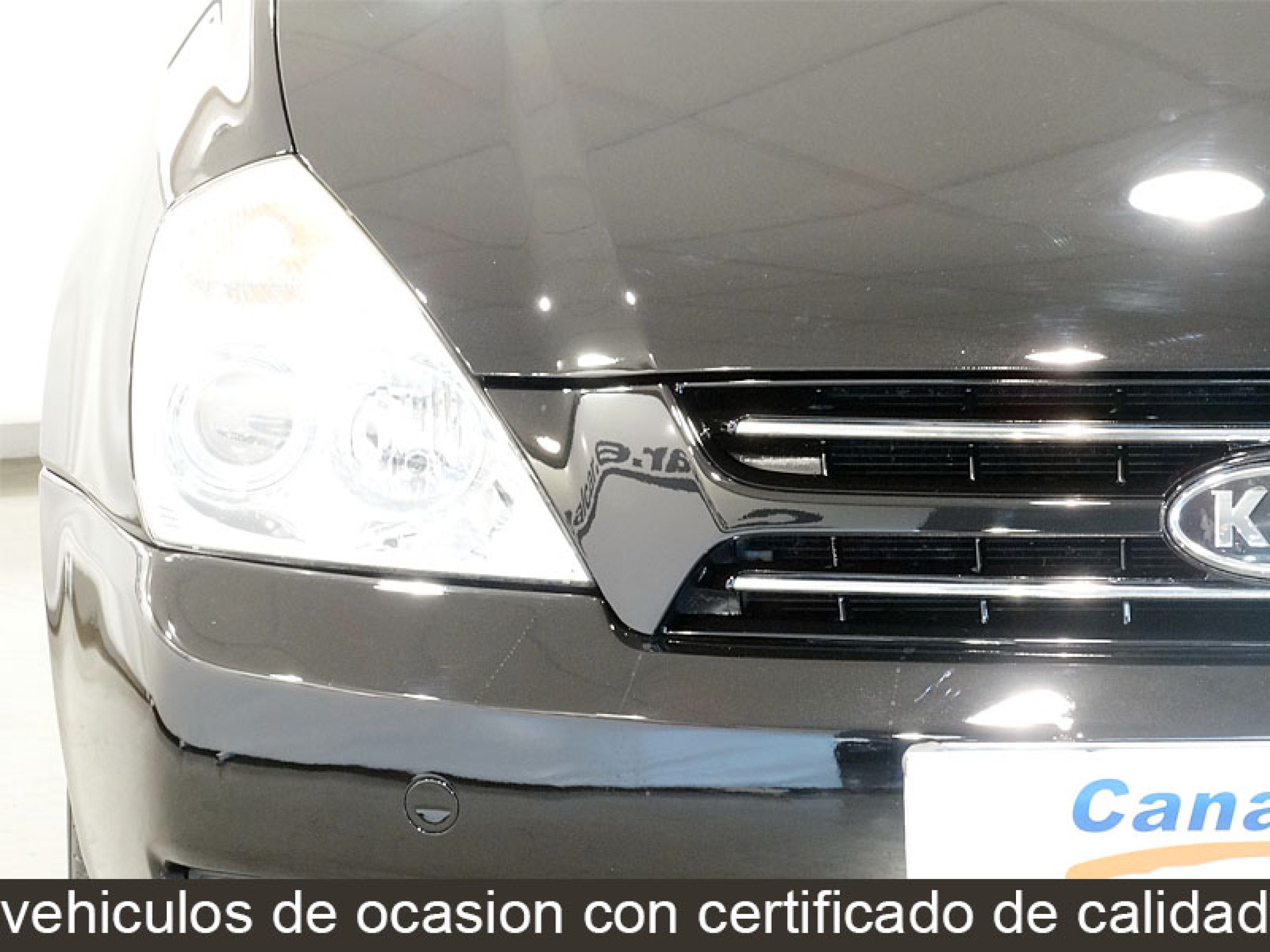 Foto Kia Carnival 11
