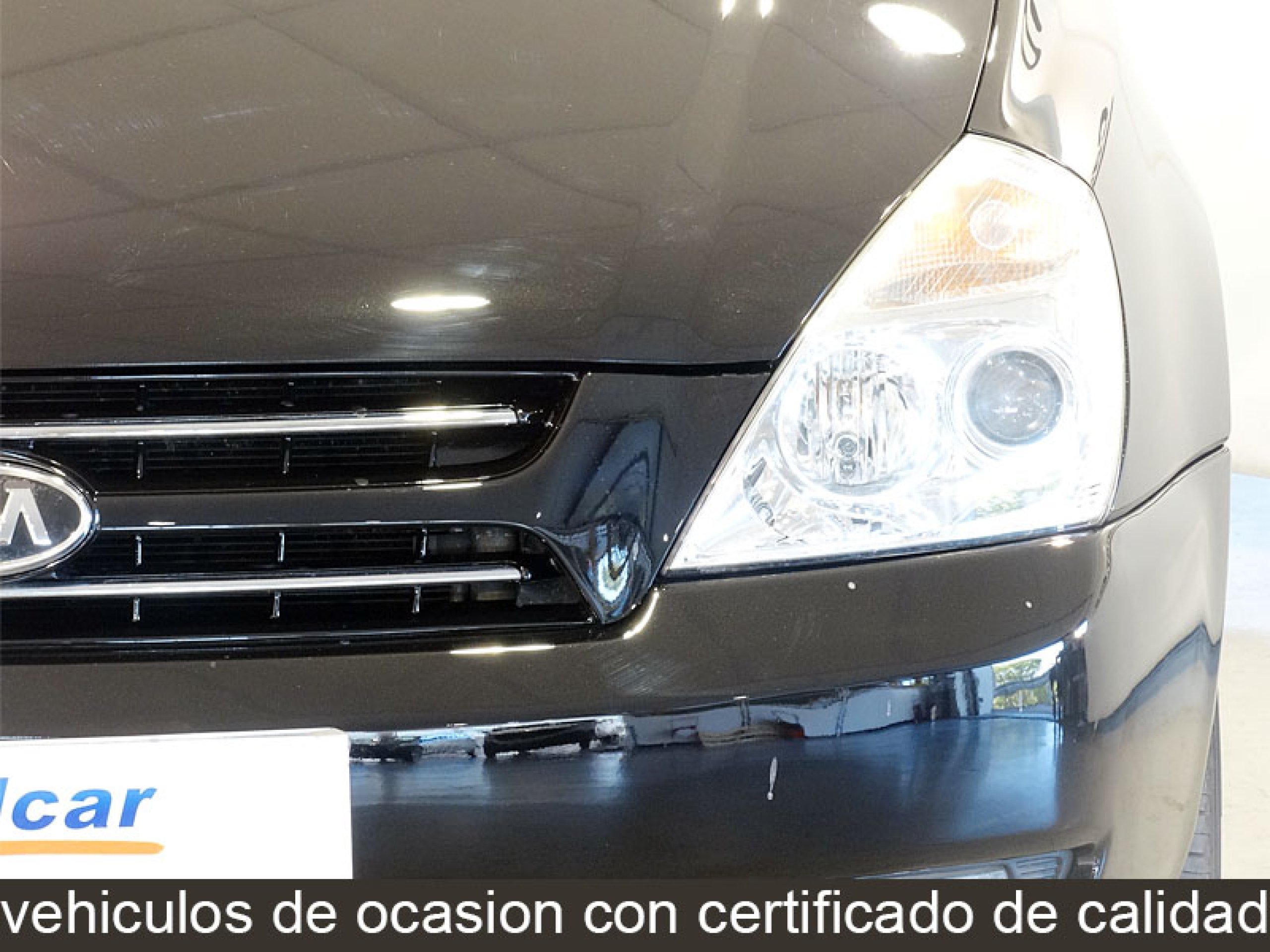 Foto Kia Carnival 12