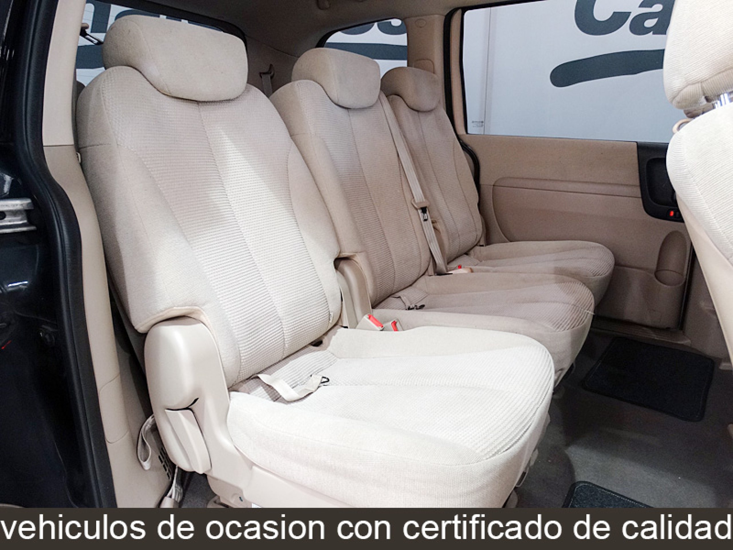 Foto Kia Carnival 19