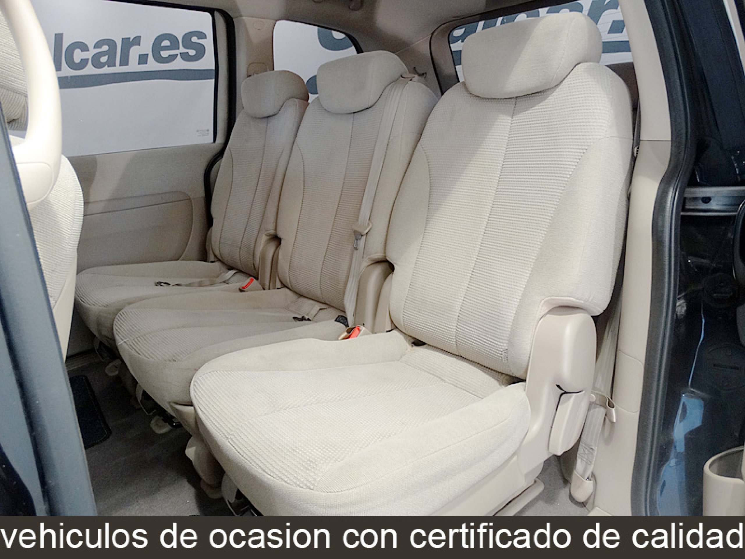 Foto Kia Carnival 21