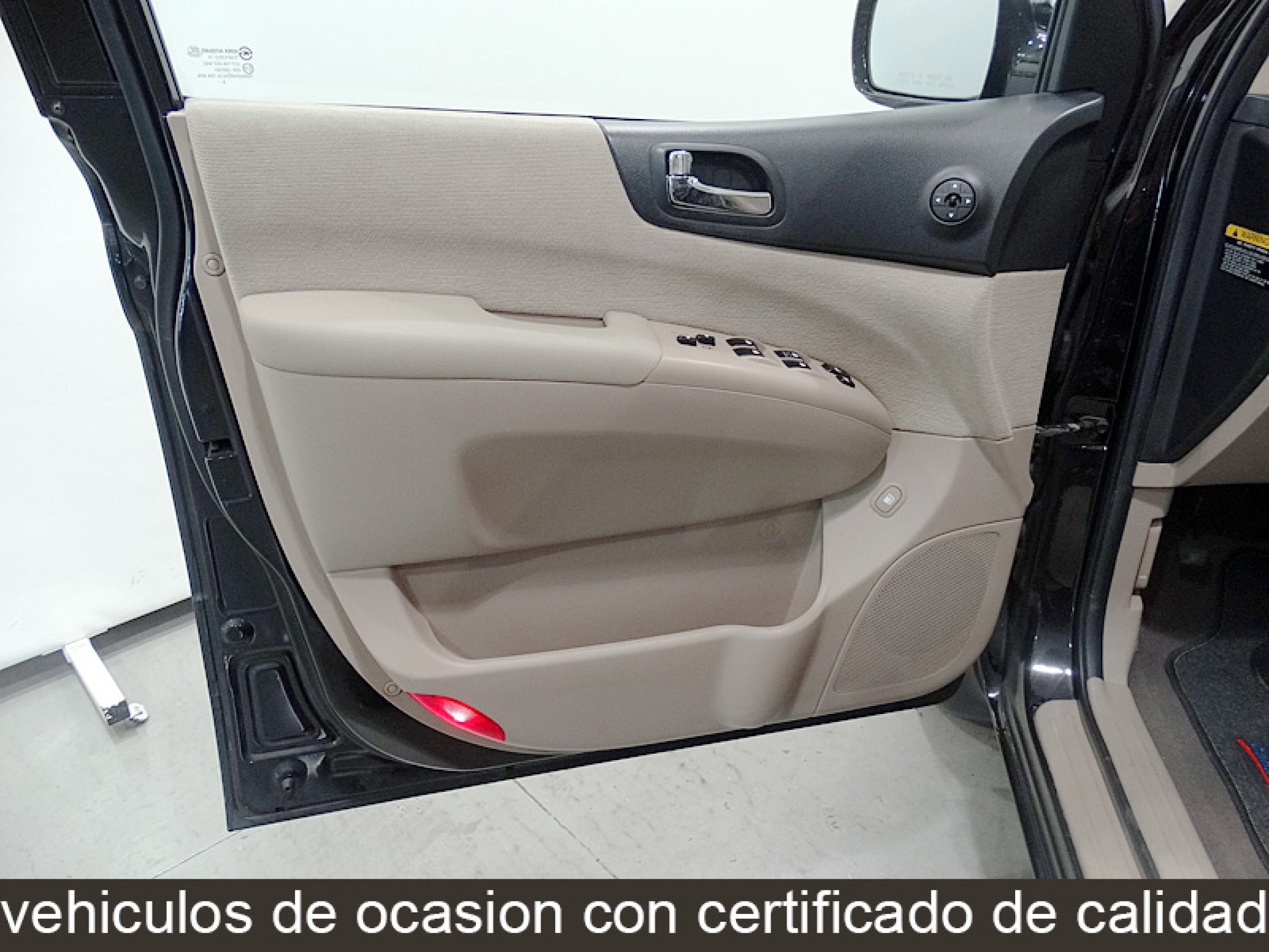 Foto Kia Carnival 22