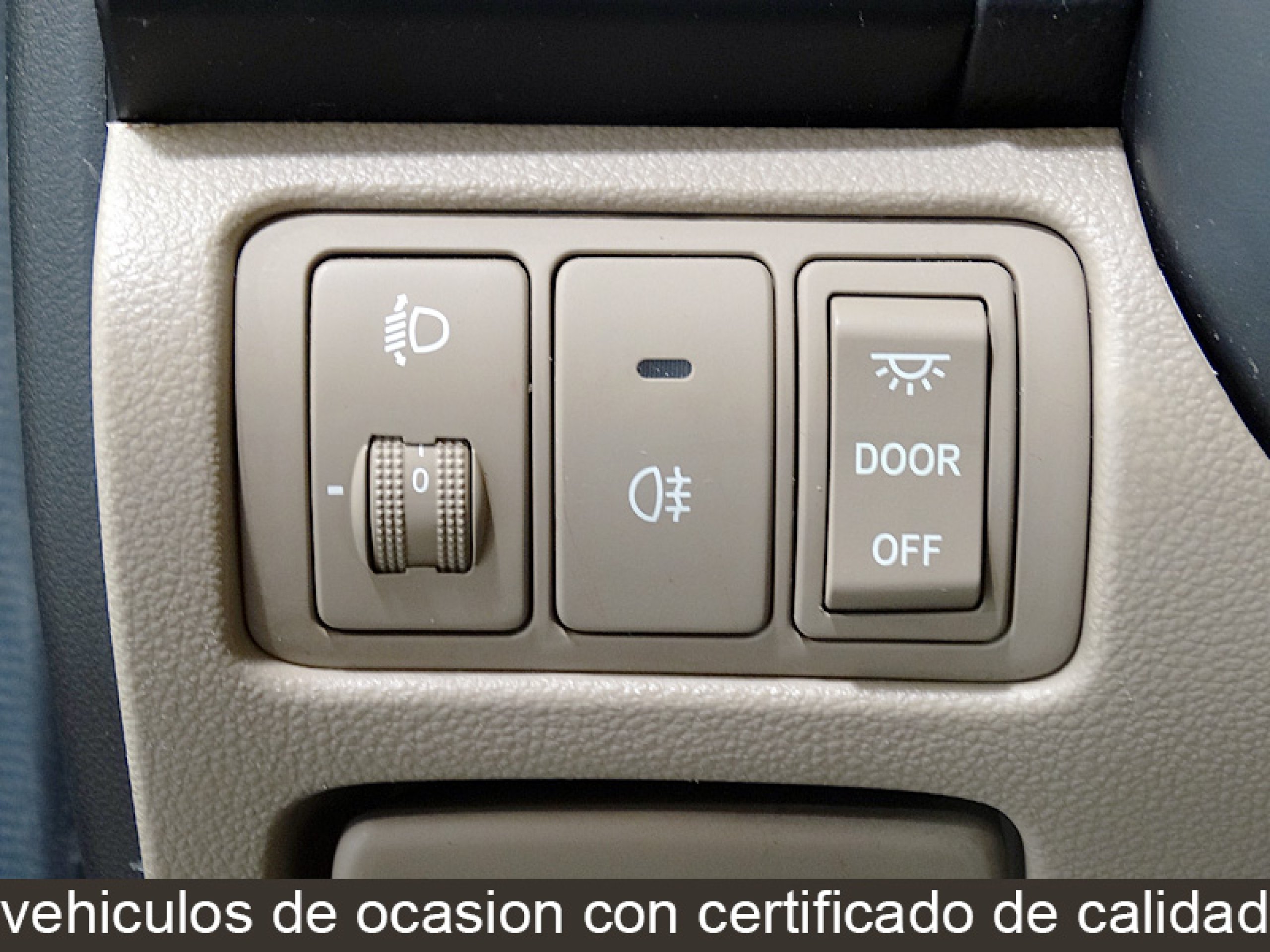 Foto Kia Carnival 37