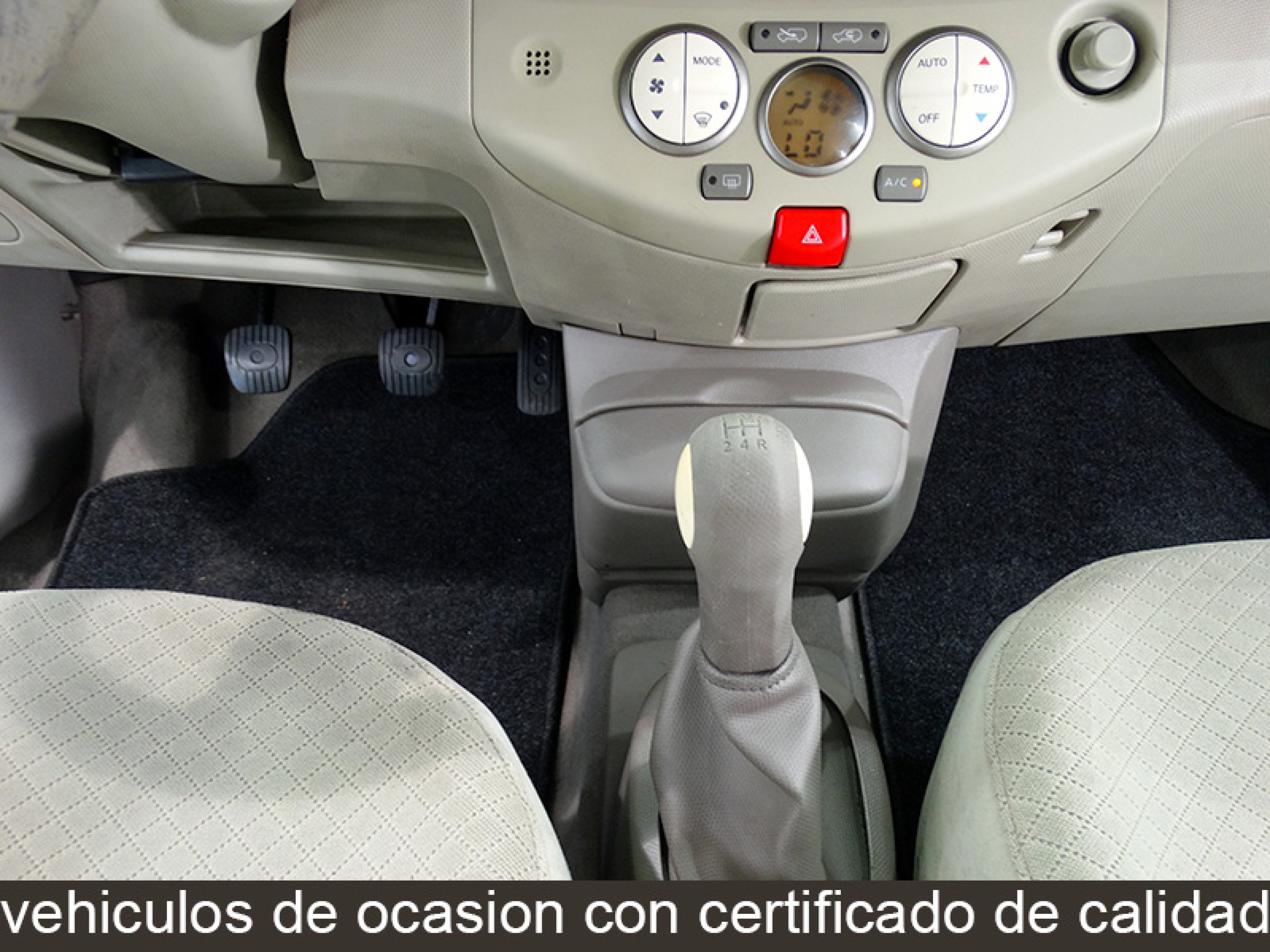 Foto Nissan Micra 24