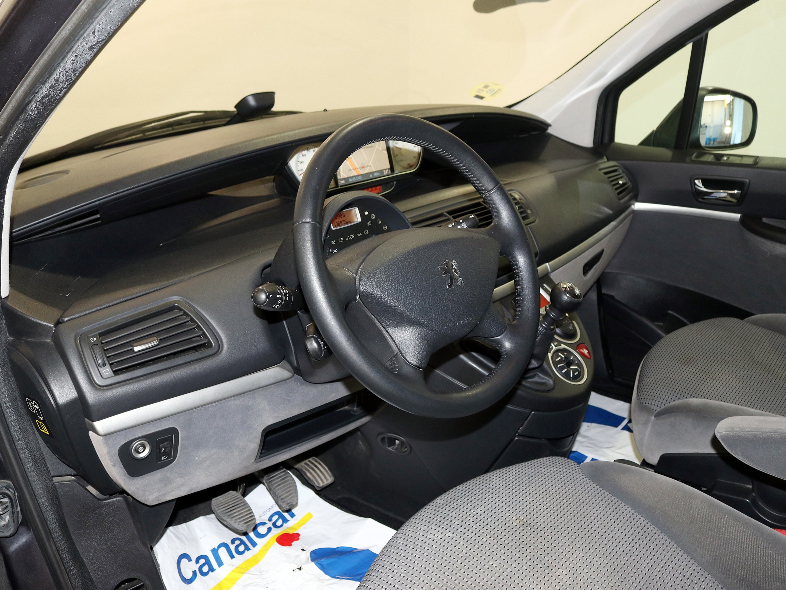 Foto Peugeot 807 17