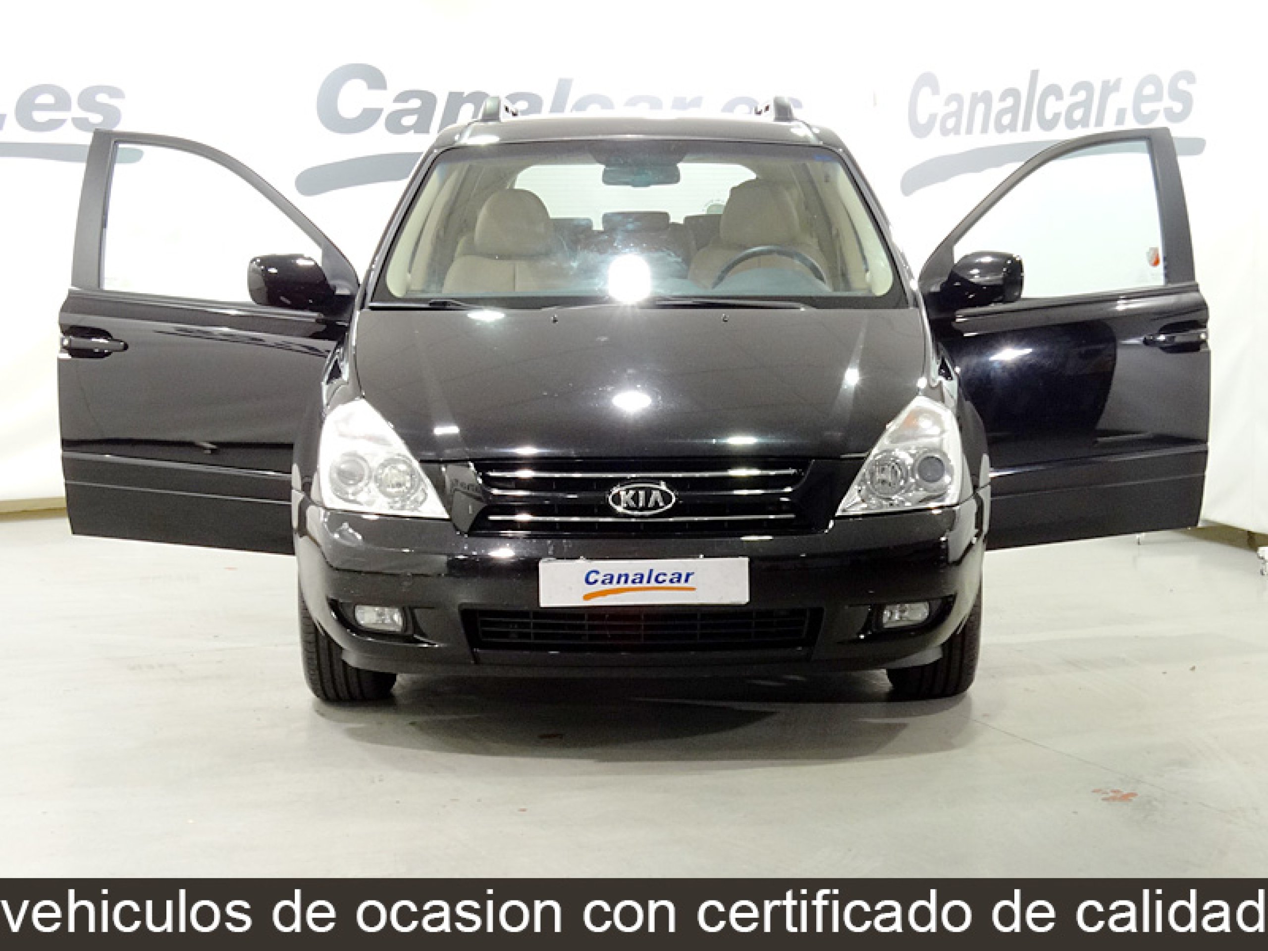 Foto Kia Carnival 4