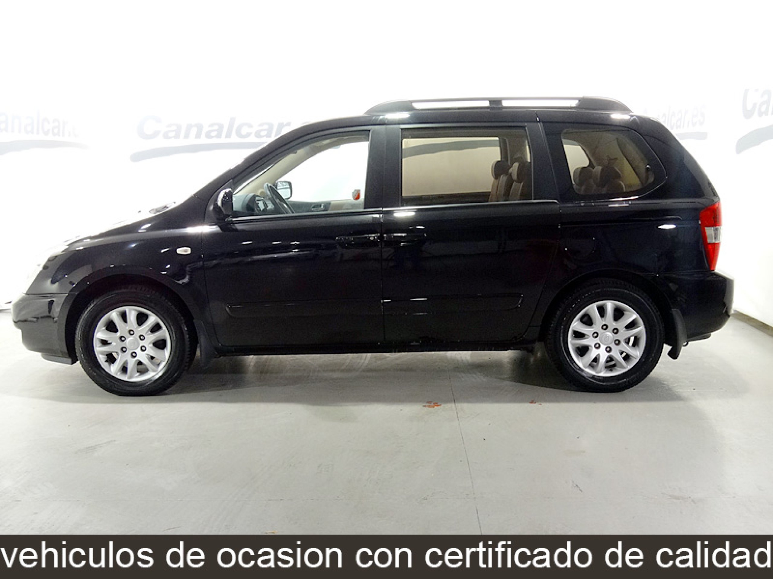 Foto Kia Carnival 10