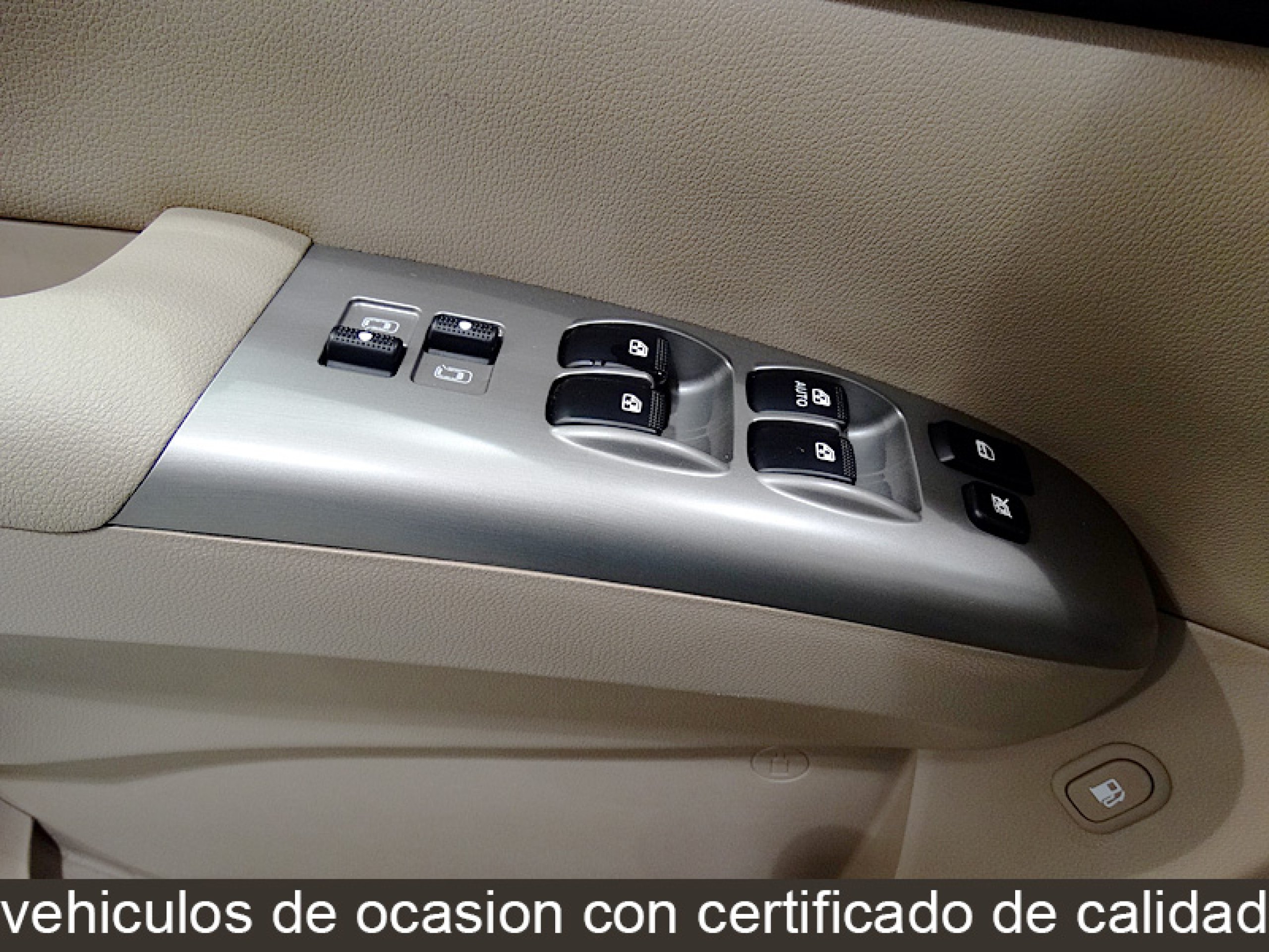 Foto Kia Carnival 27