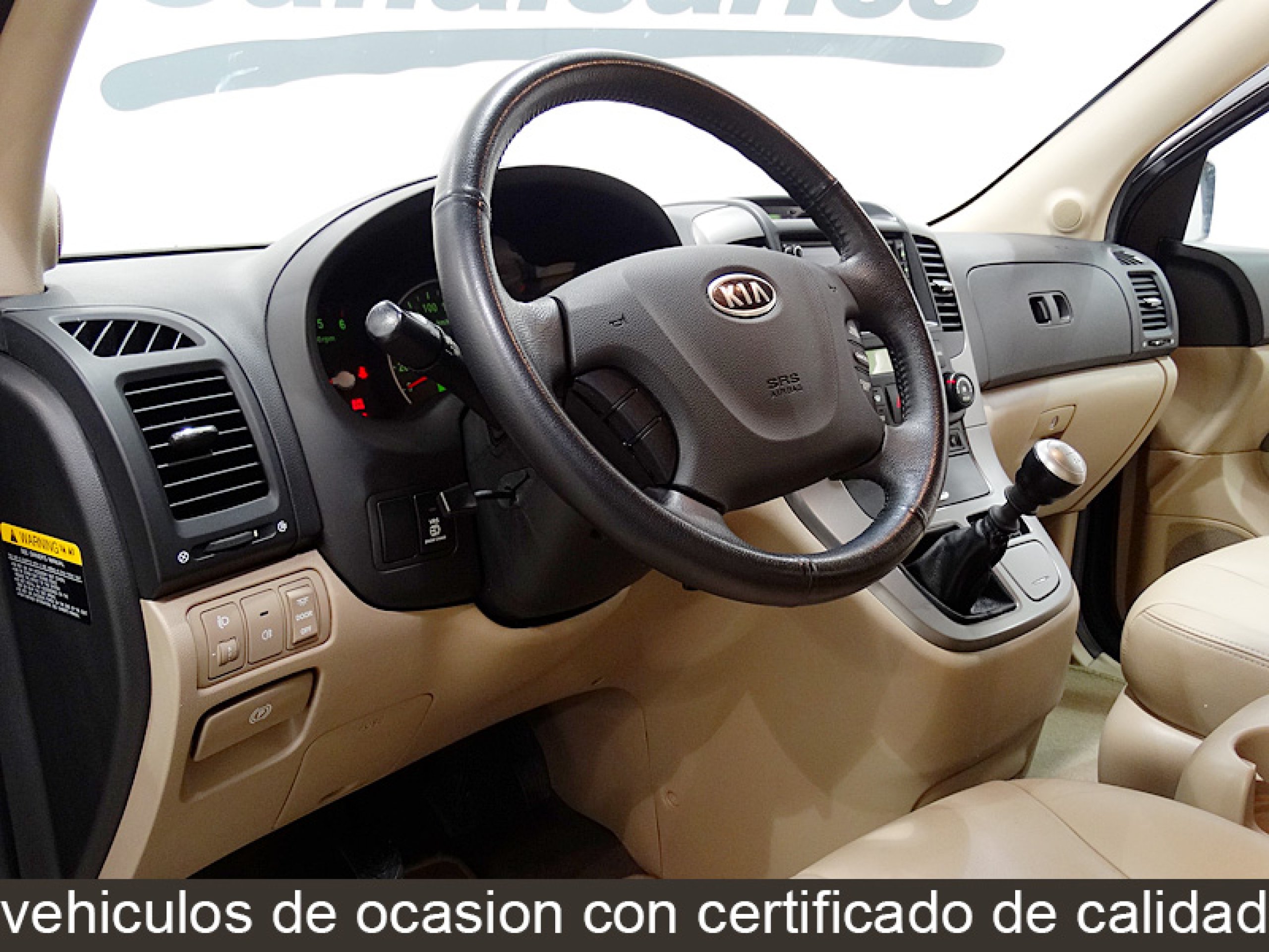 Foto Kia Carnival 28