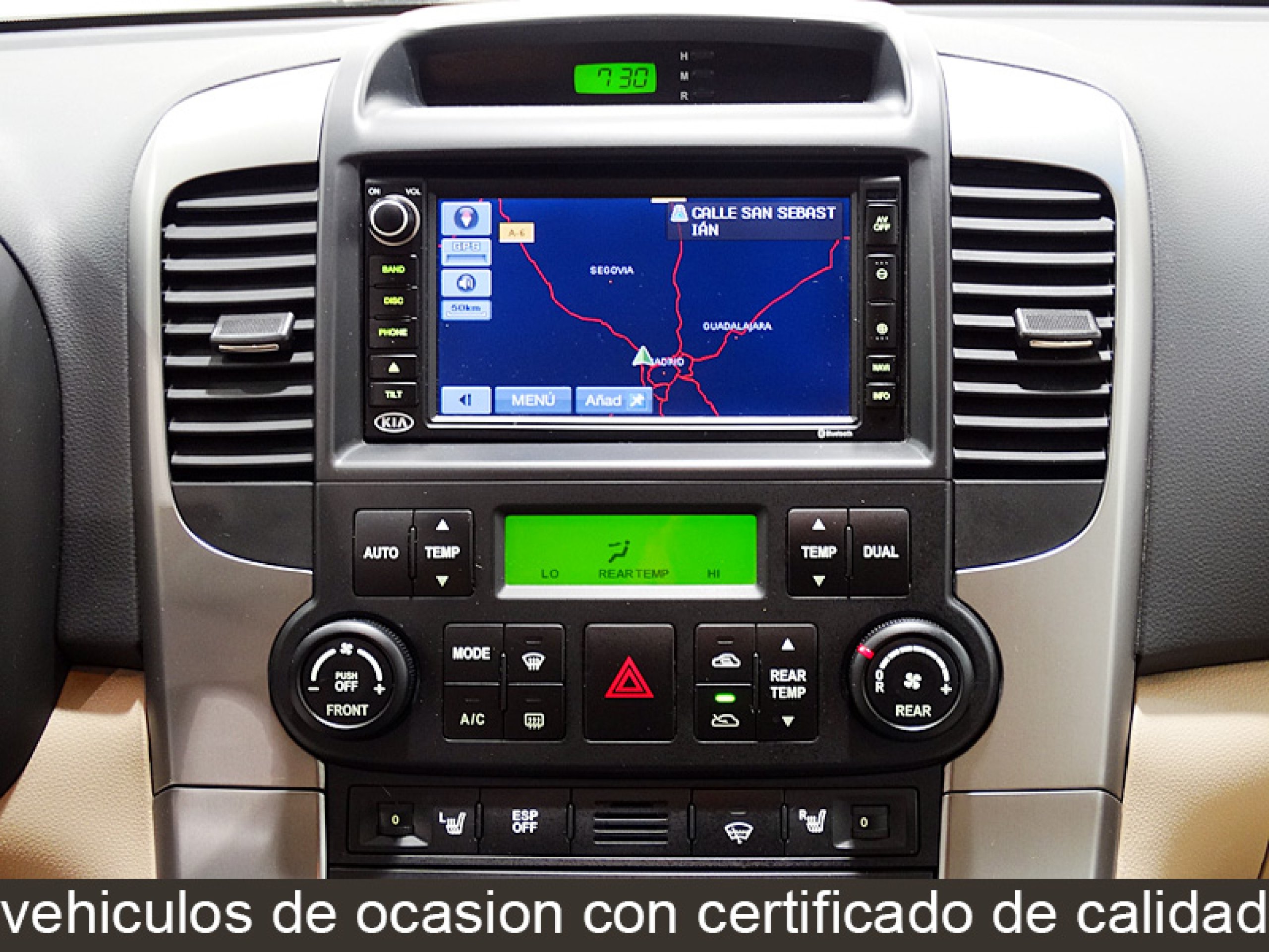 Foto Kia Carnival 33