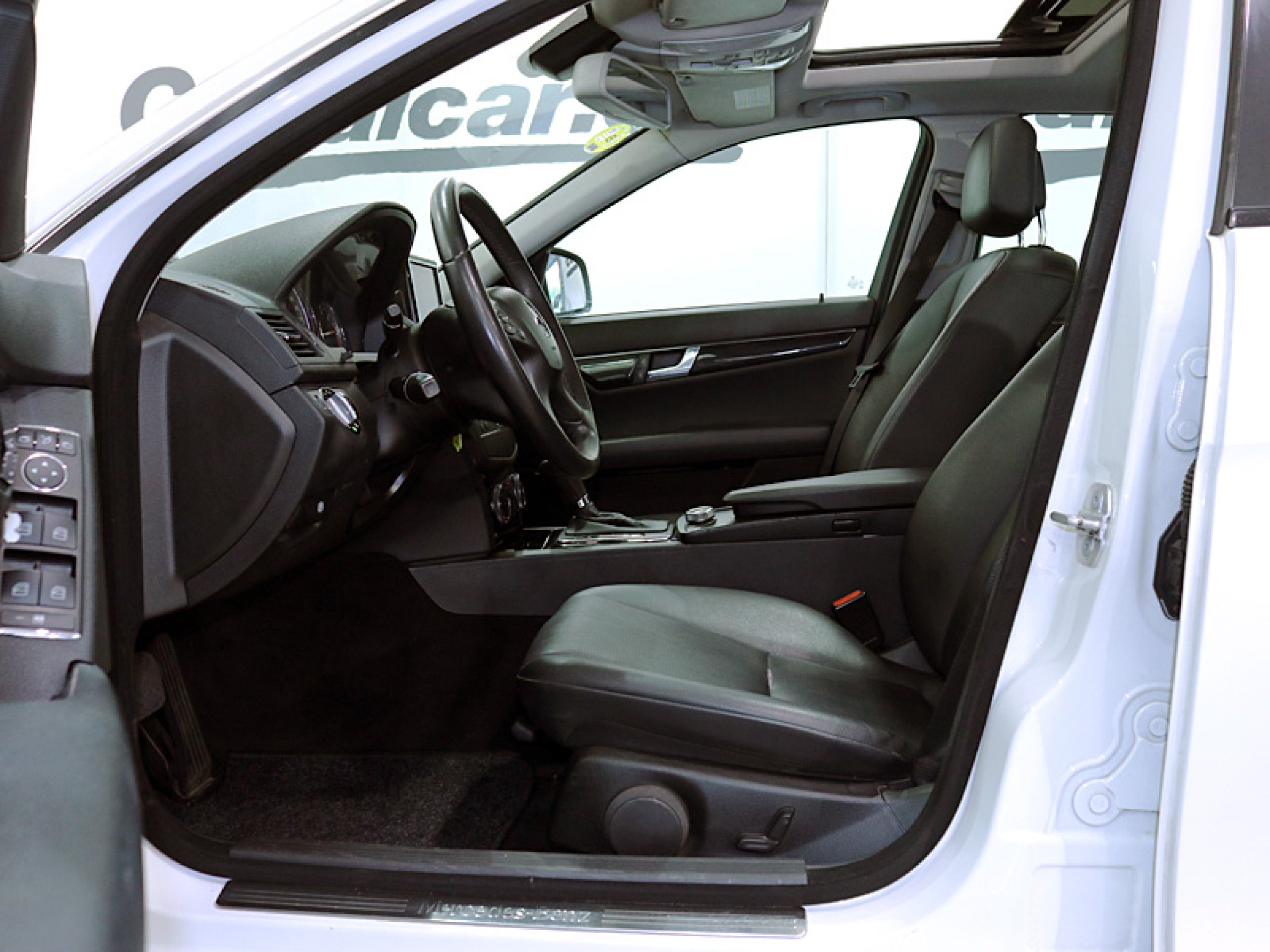 Foto Mercedes-Benz C 220 14