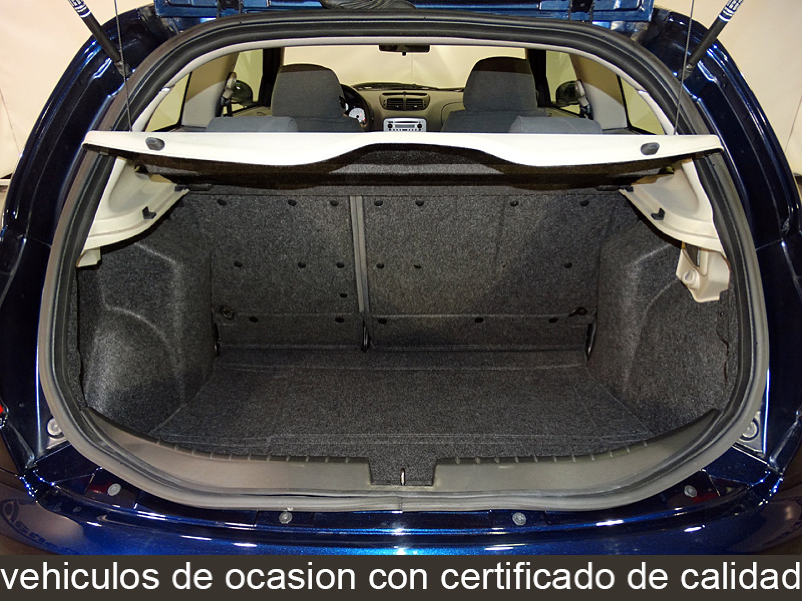 Foto Alfa Romeo 147 10 Foto Alfa Romeo 147 10