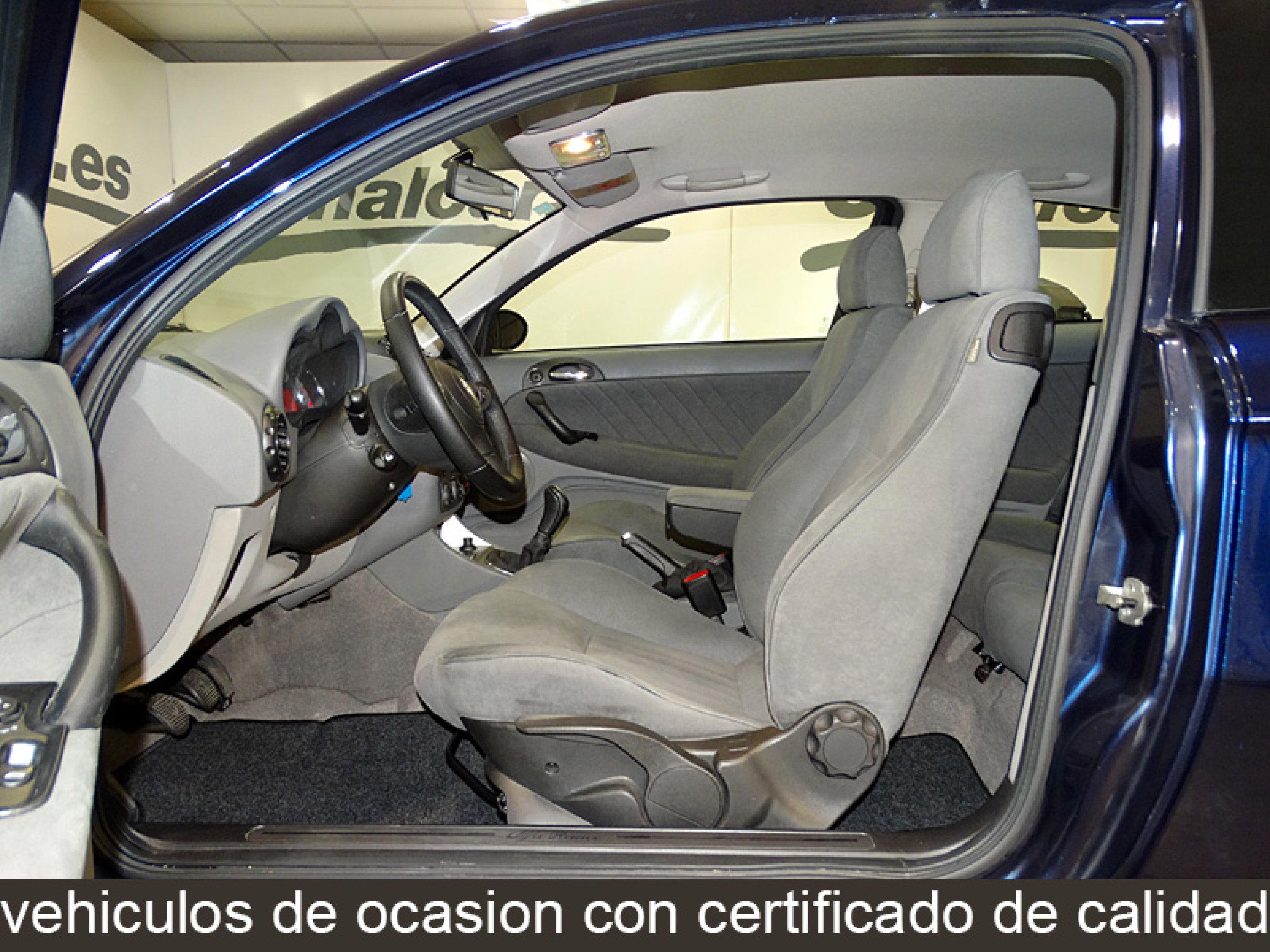 Foto Alfa Romeo 147 12 Foto Alfa Romeo 147 12
