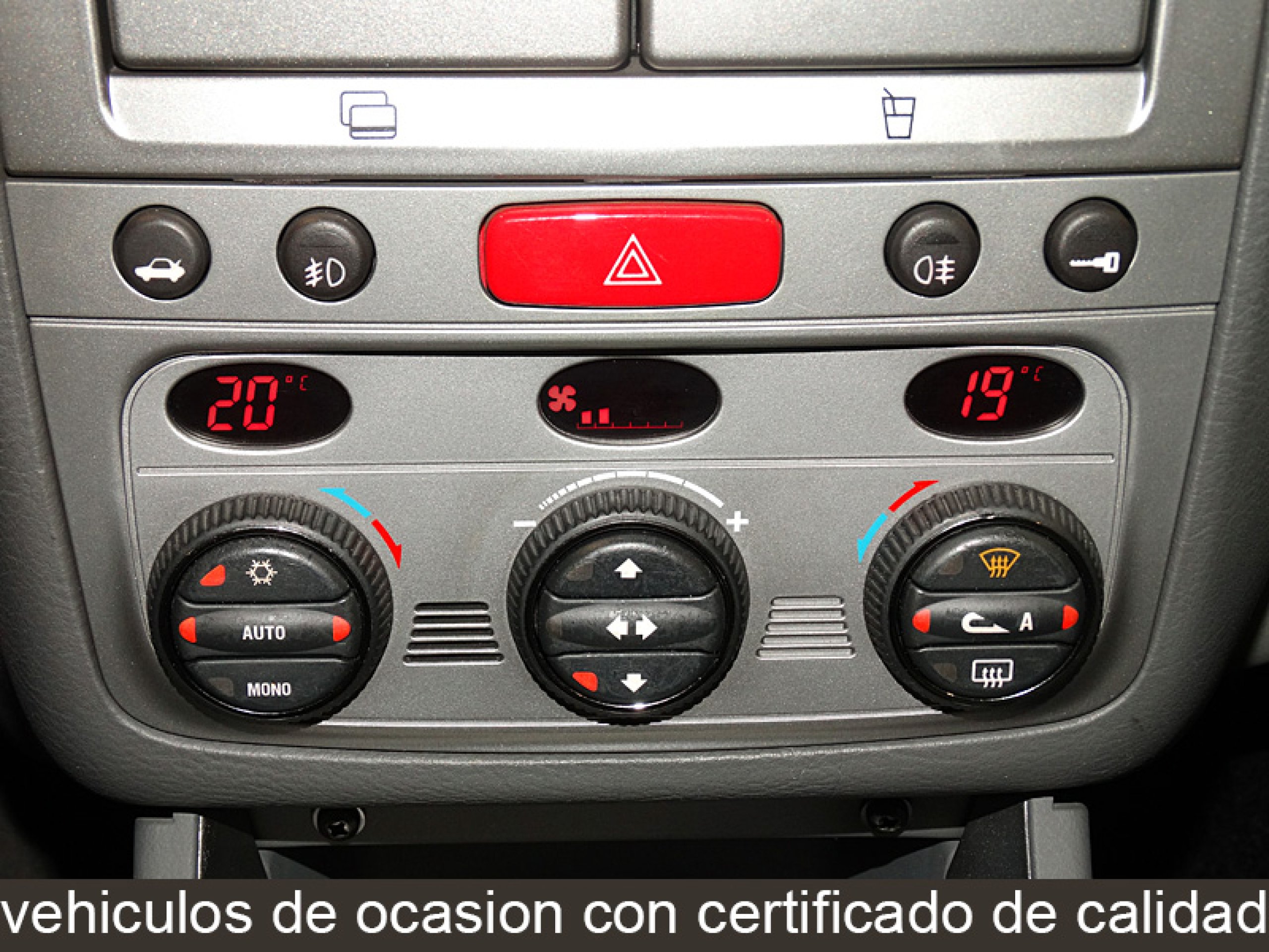Foto Alfa Romeo 147 20 Foto Alfa Romeo 147 20