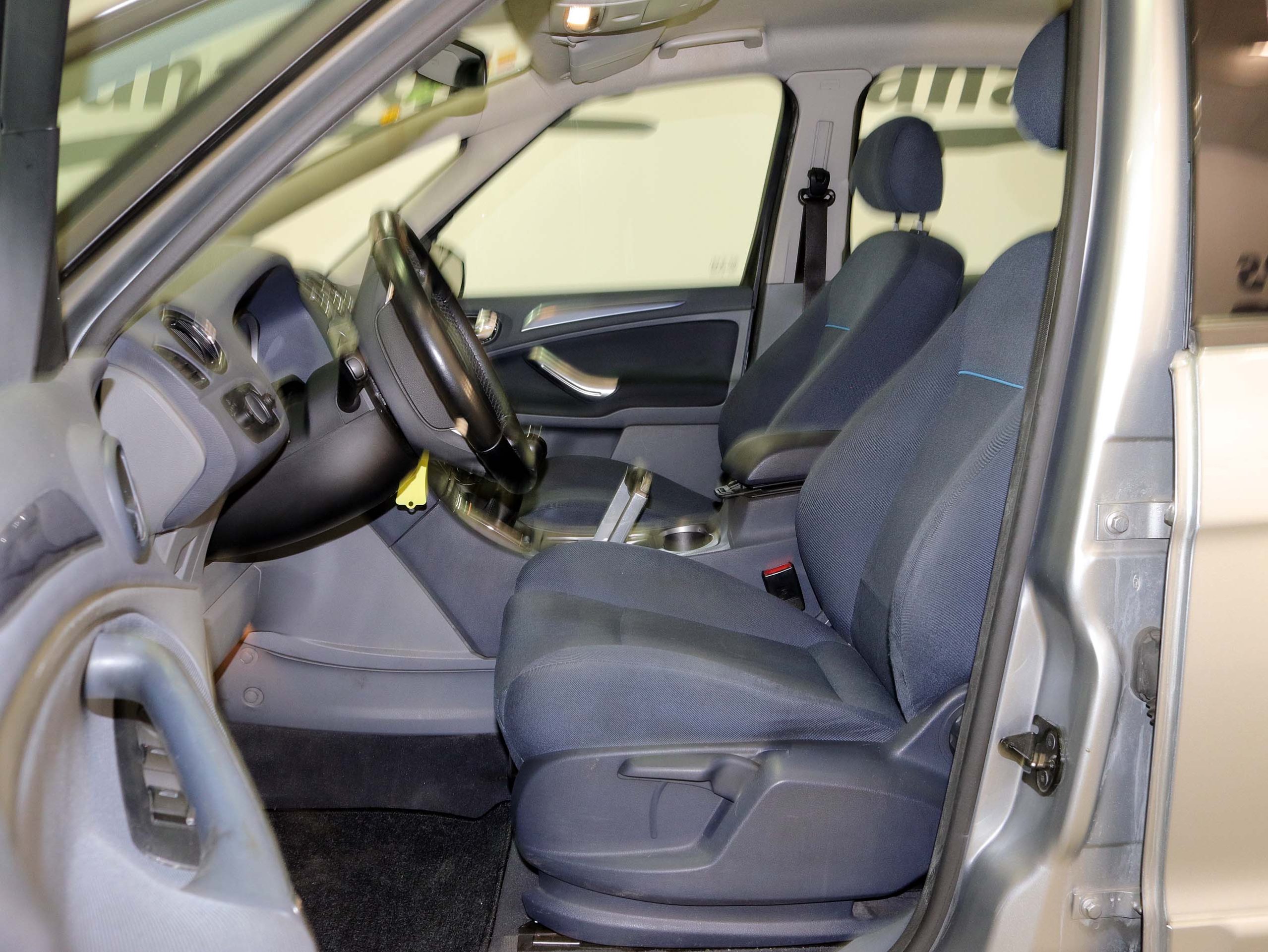 Foto Ford S-Max 15