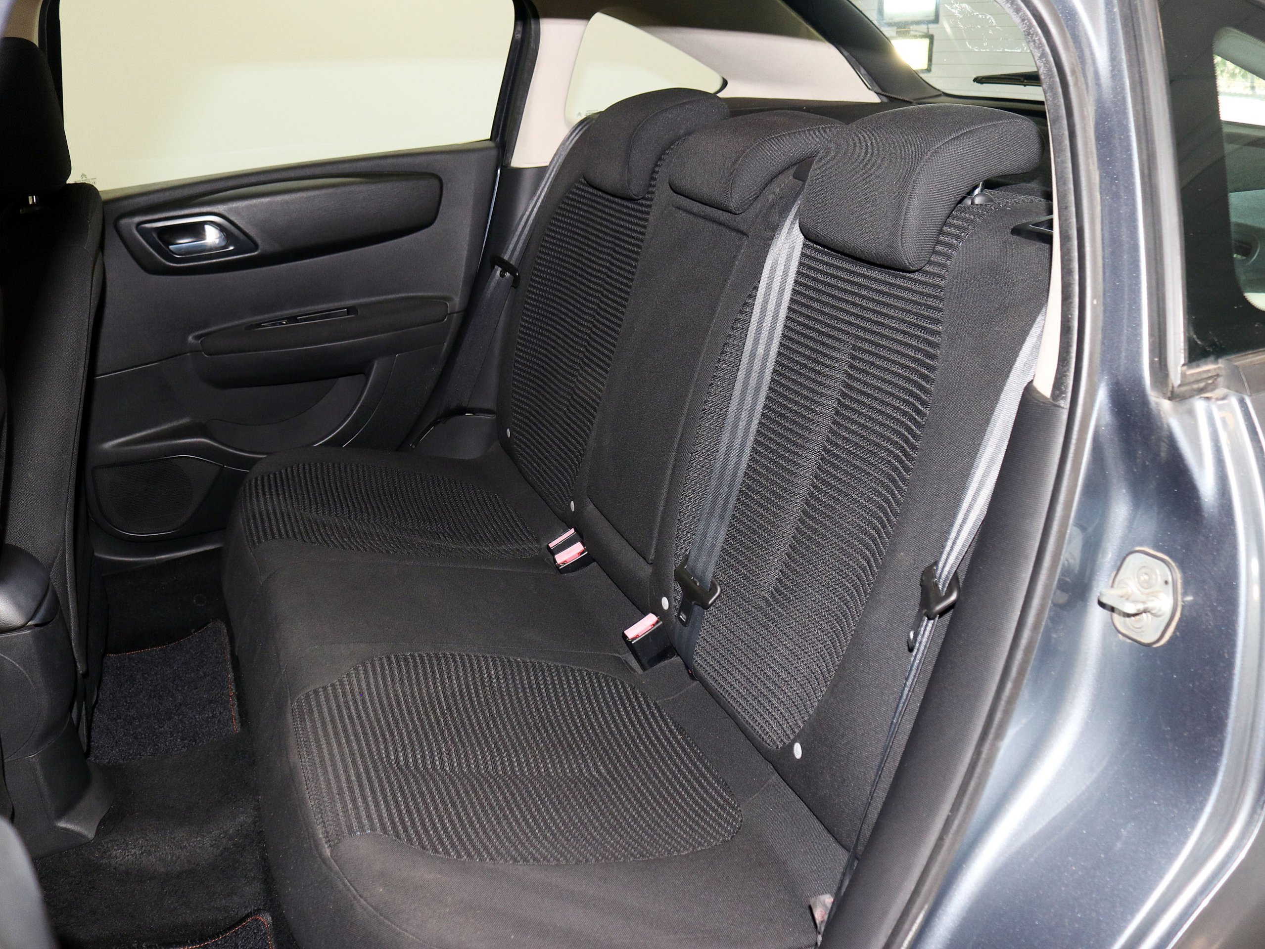 Foto Citroen C4 12