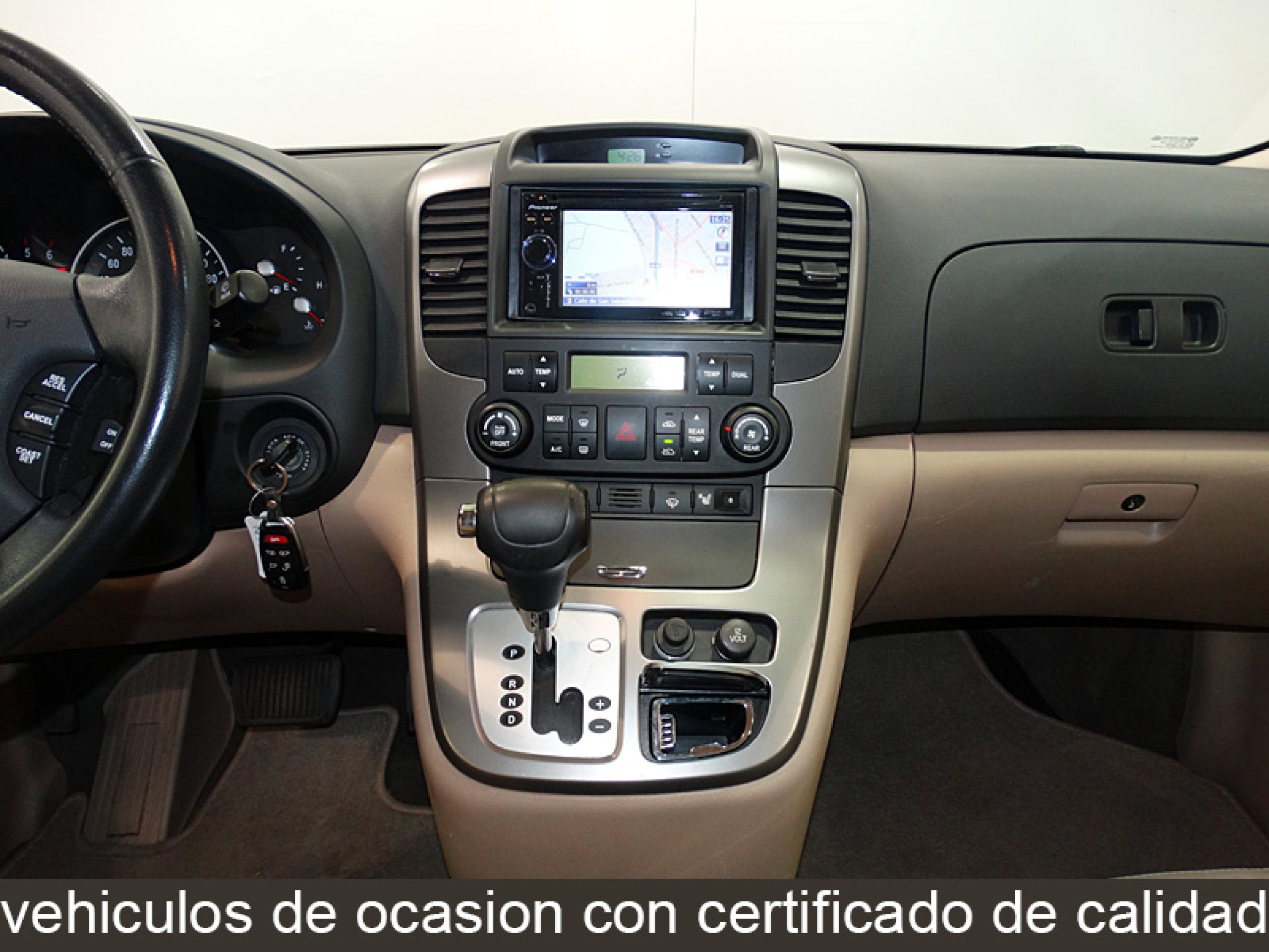 Foto Kia Carnival 18