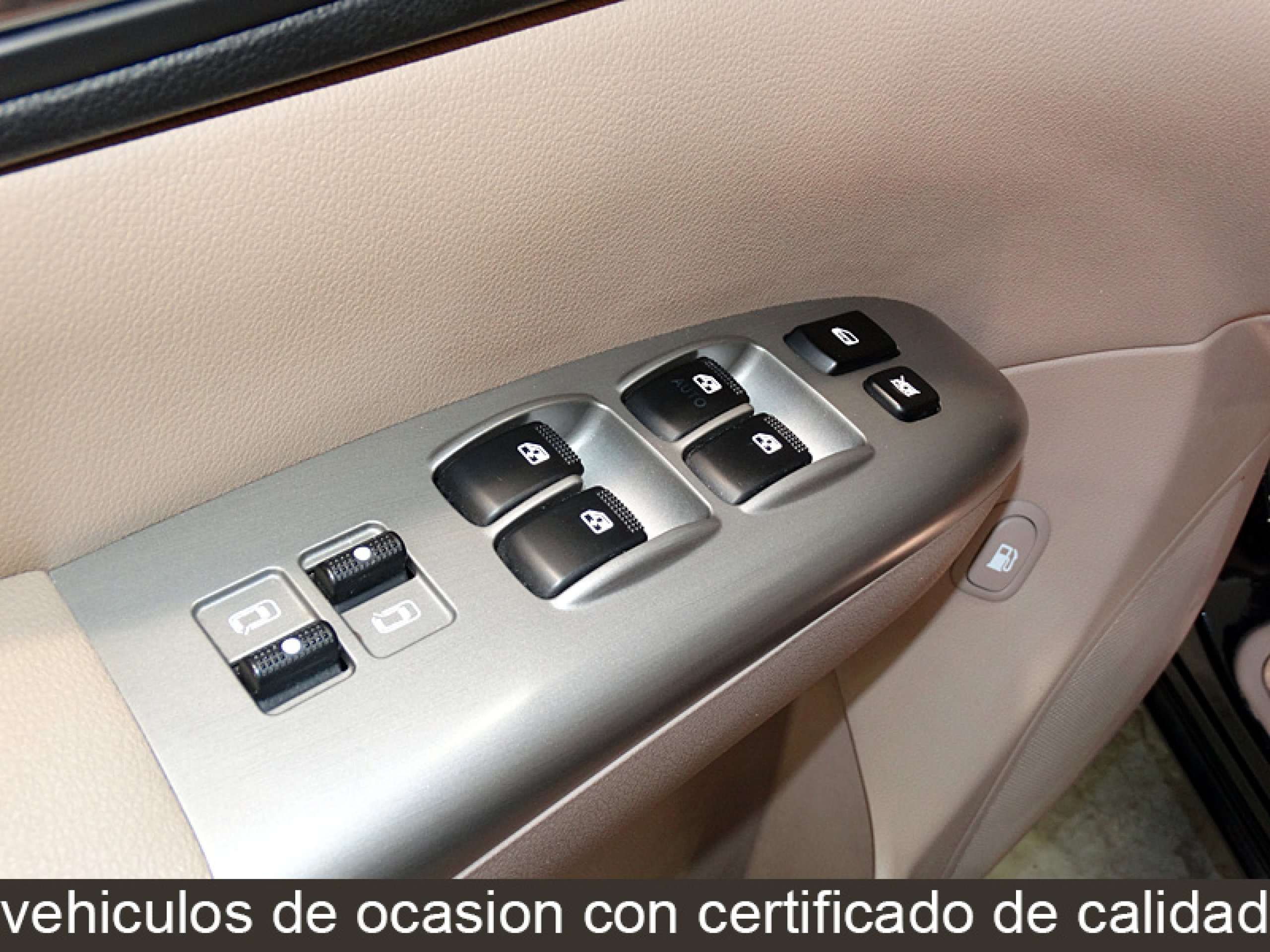 Foto Kia Carnival 22