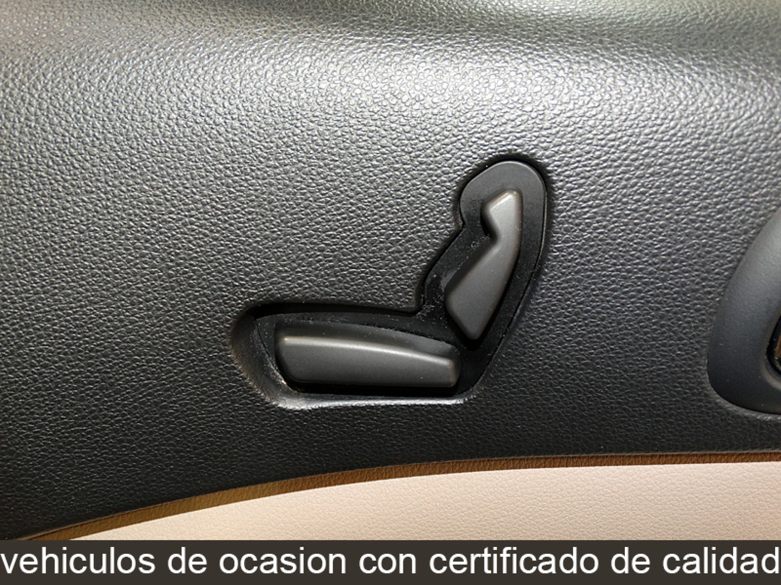 Foto Kia Carnival 24