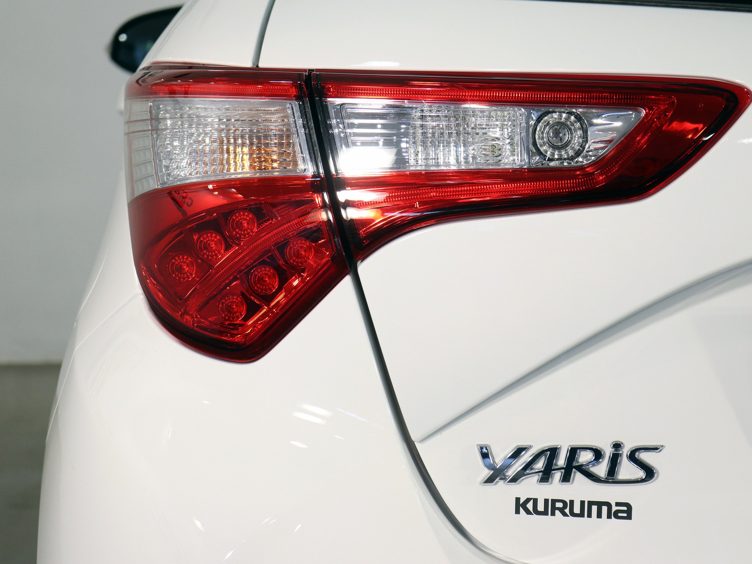 Foto Toyota Yaris 10