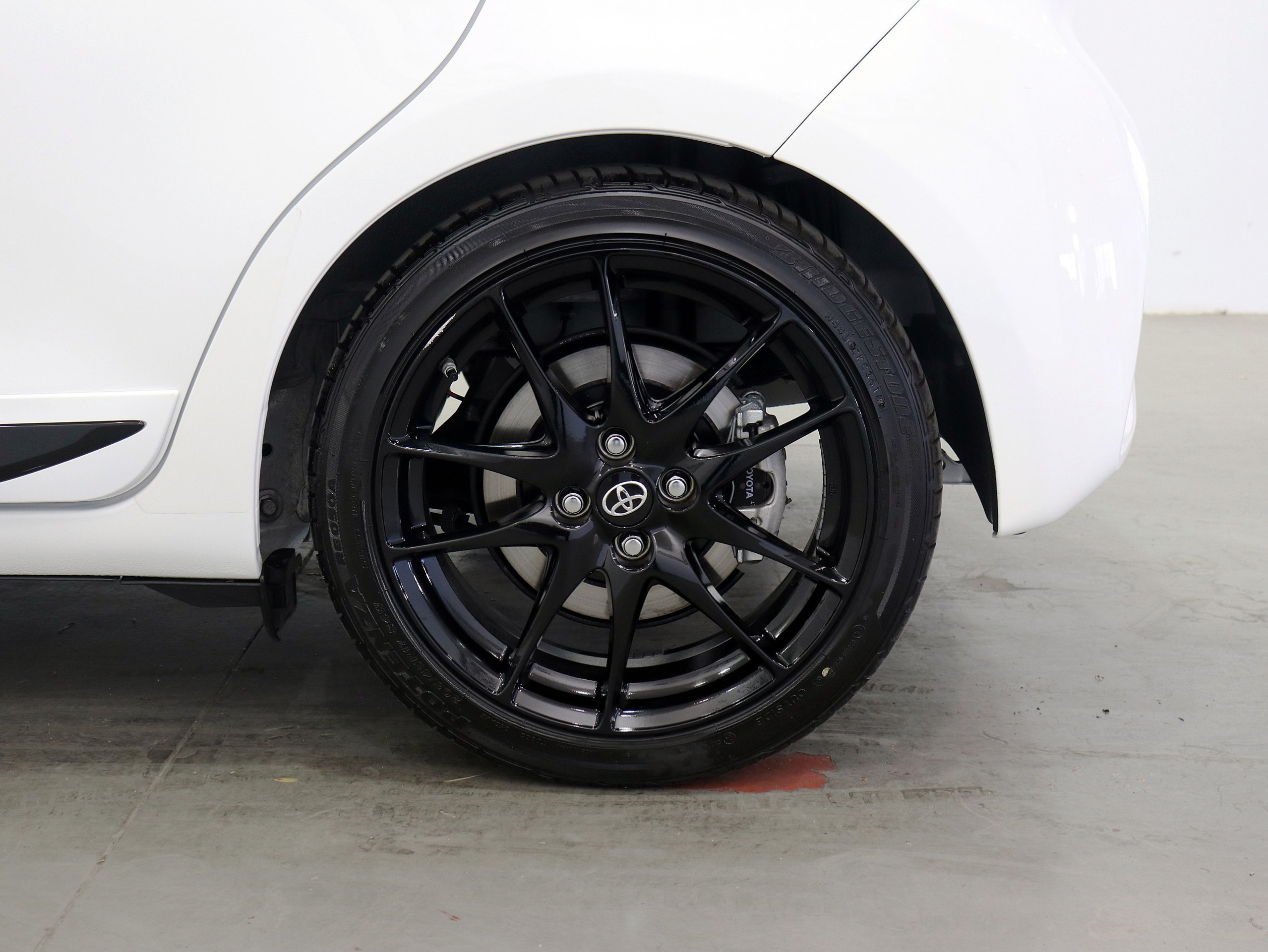 Foto Toyota Yaris 33