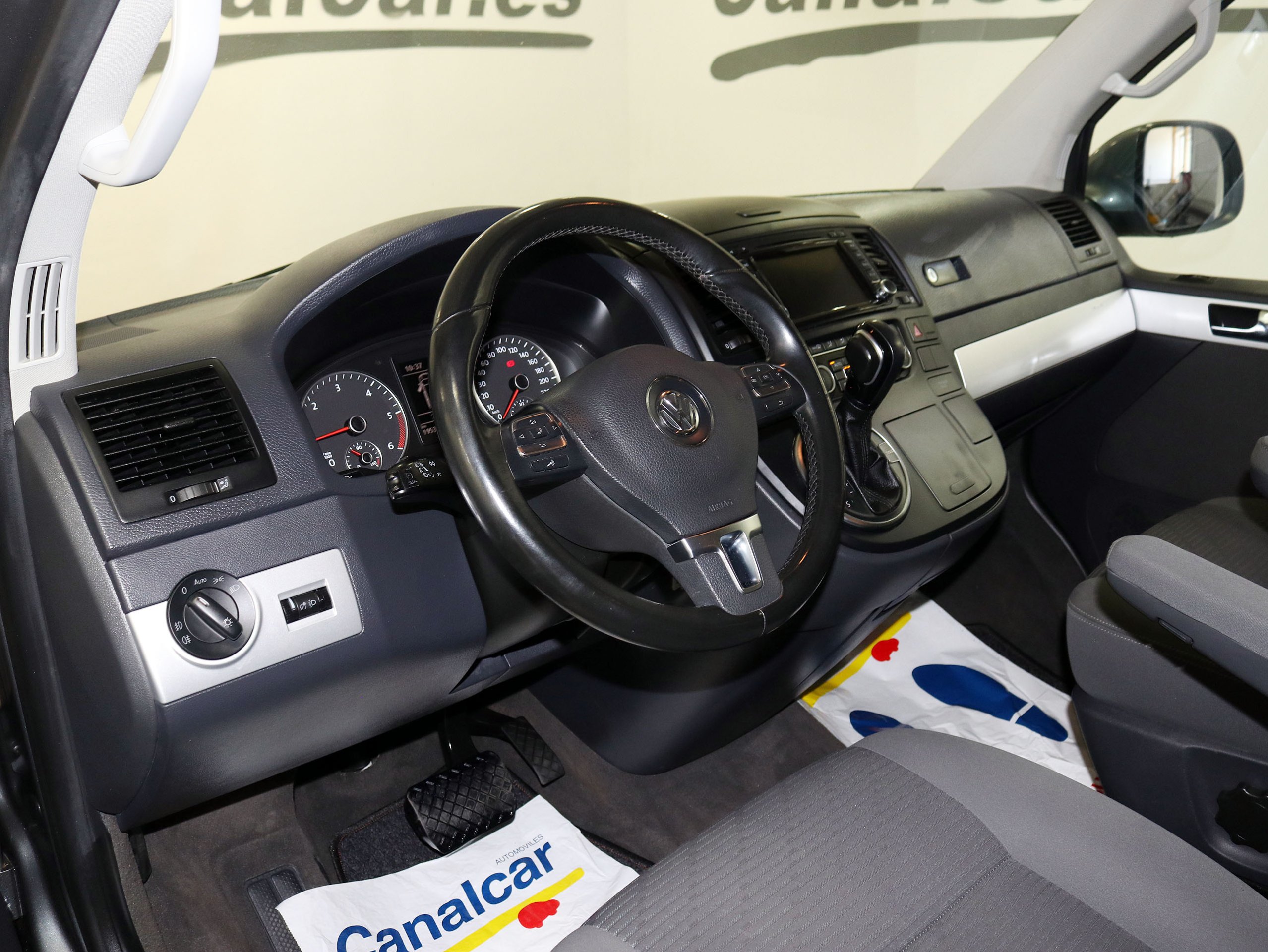 Foto Volkswagen Multivan 18