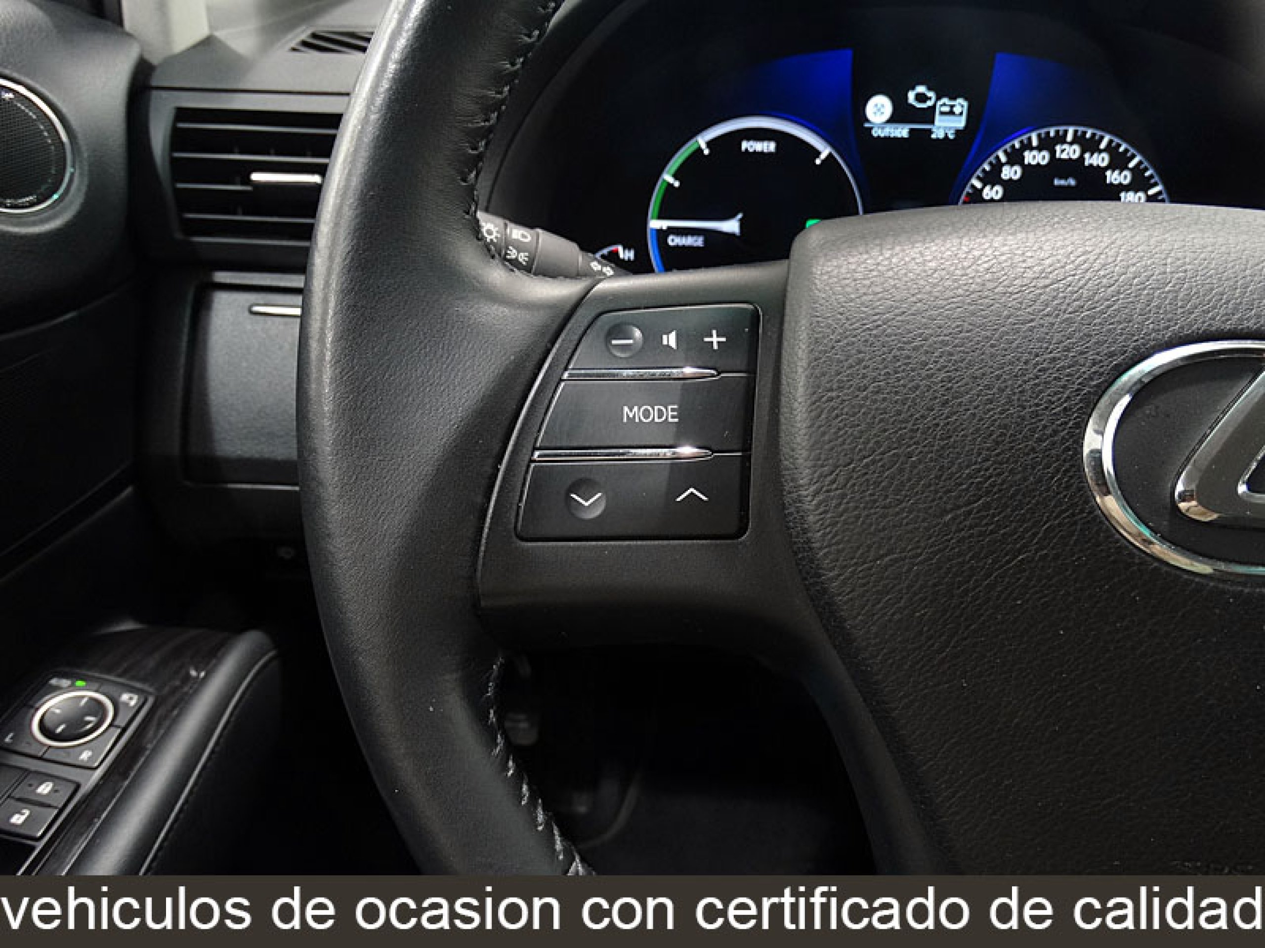 Foto Lexus RX 450h 26