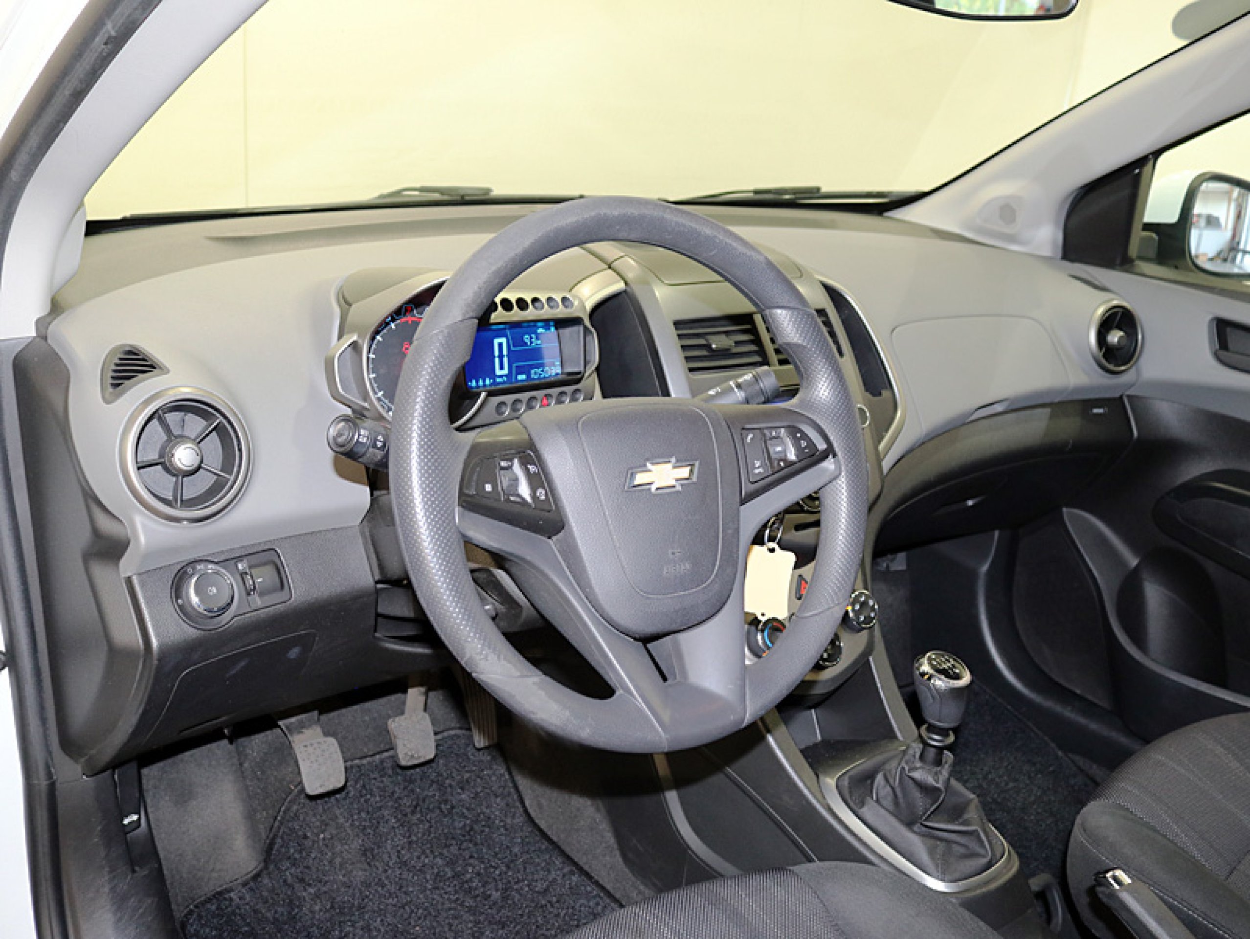 Foto Chevrolet Aveo 18