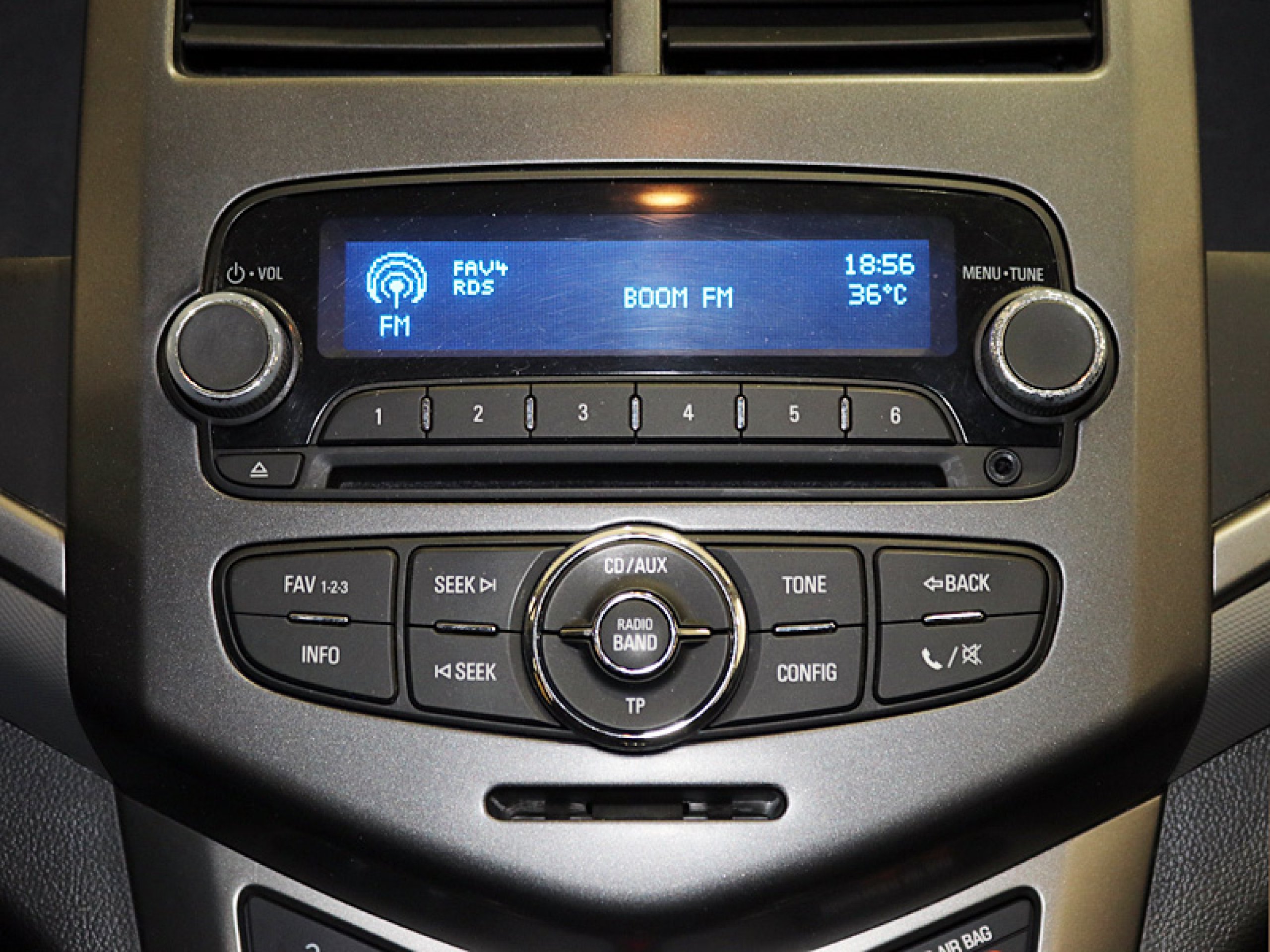 Foto Chevrolet Aveo 22