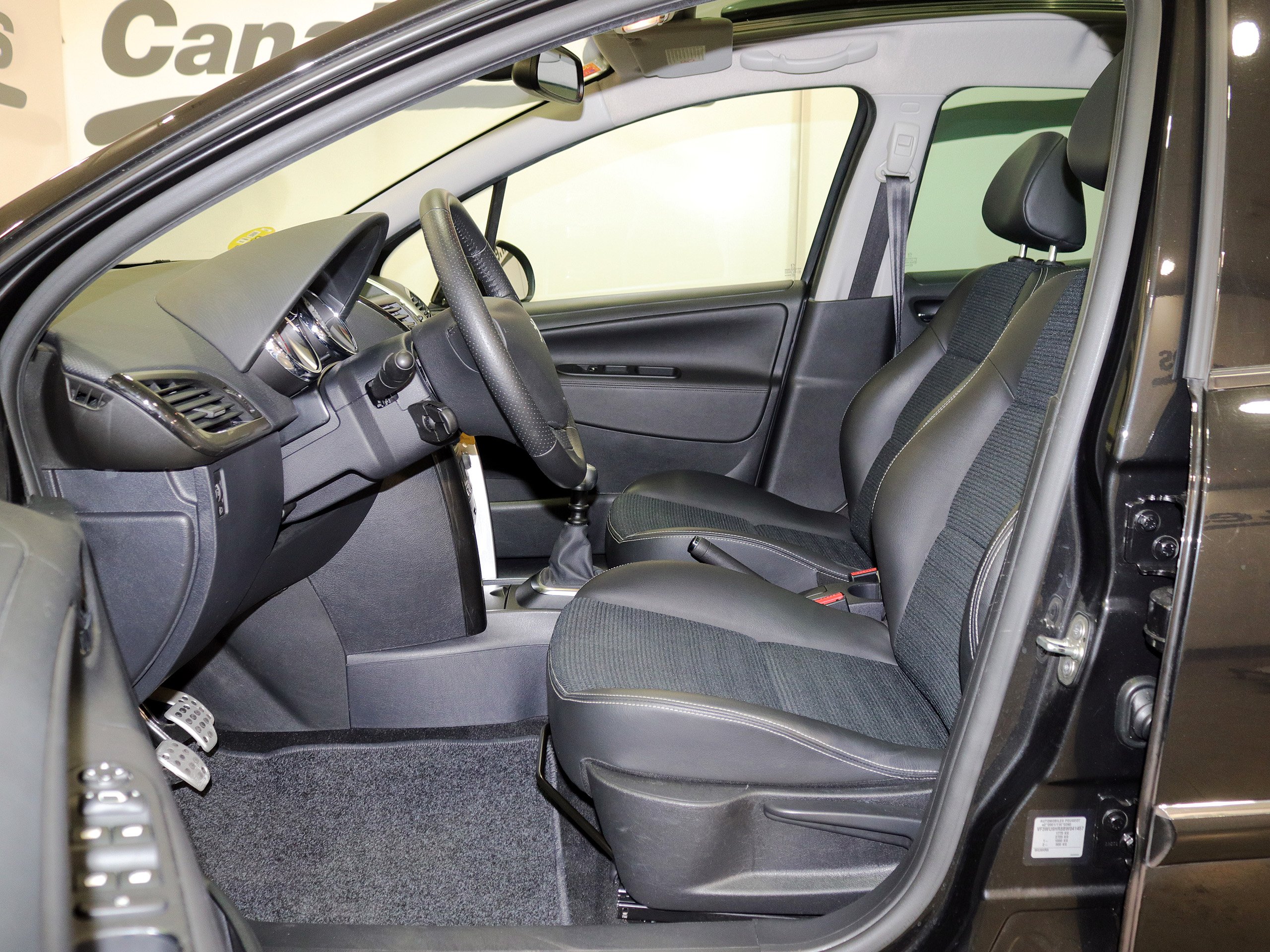 Foto Peugeot 207 16