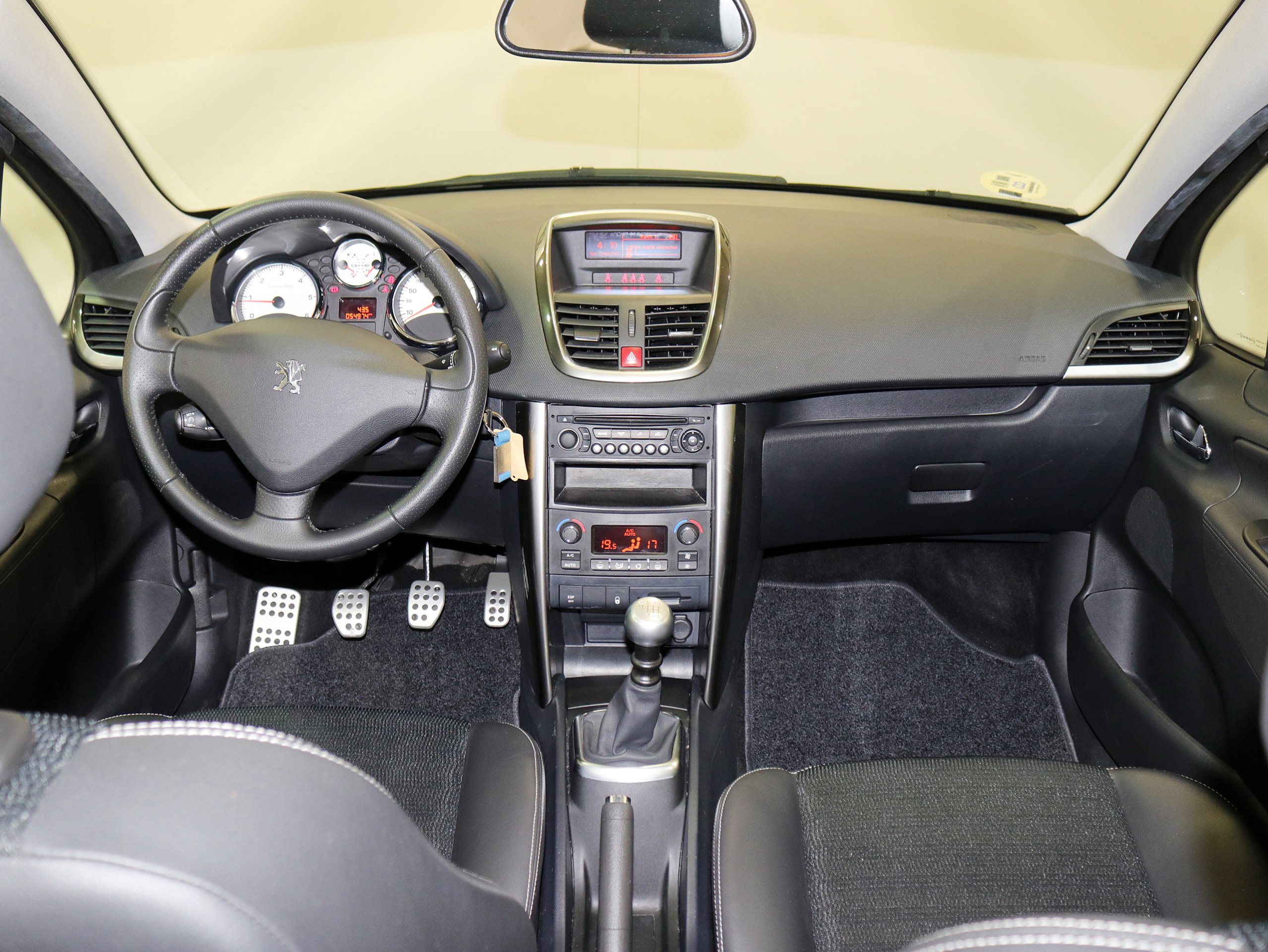 Foto Peugeot 207 22