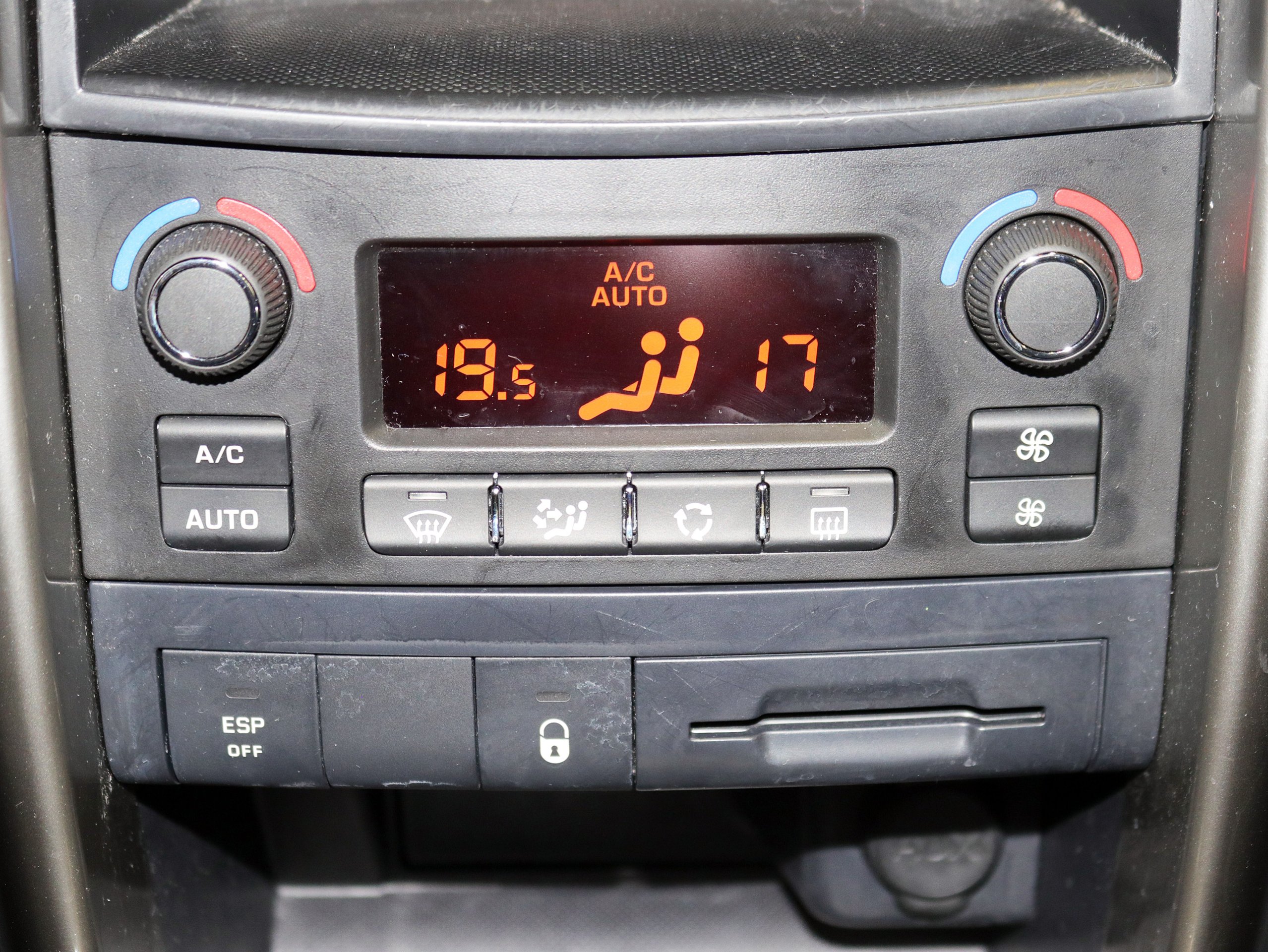 Foto Peugeot 207 27