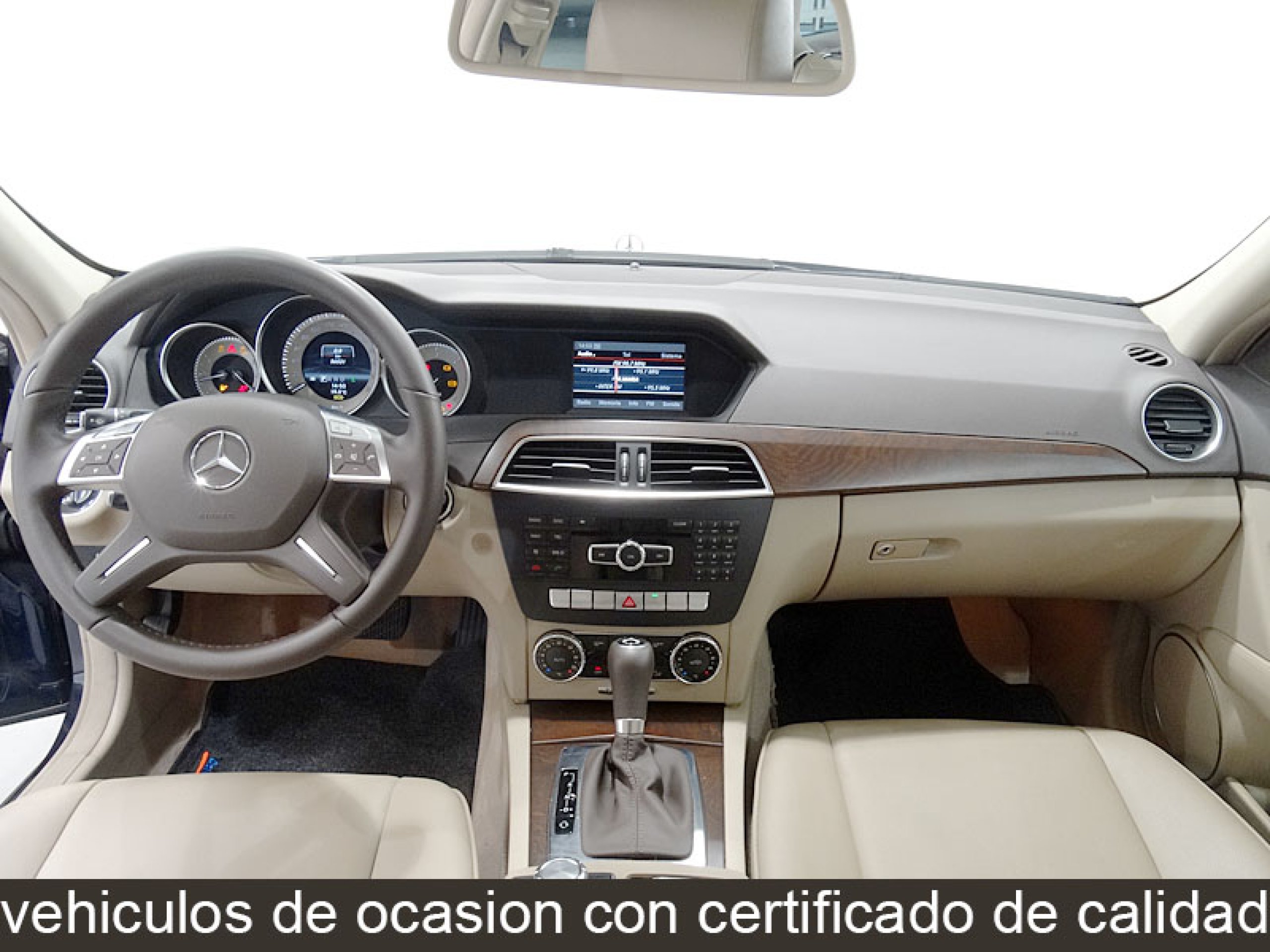 Foto Mercedes-Benz C 220 28