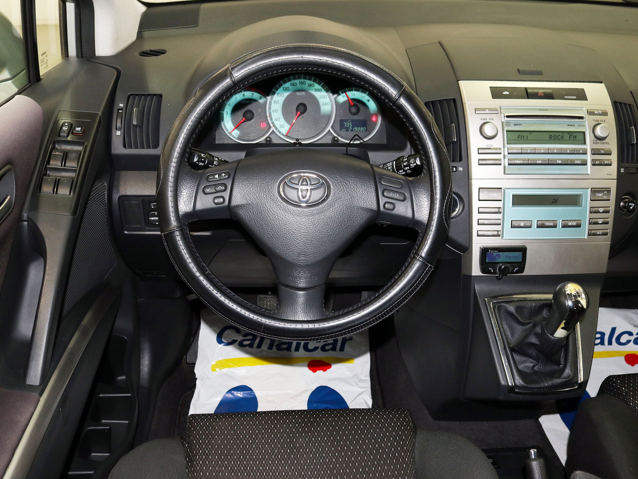 Foto Toyota Corolla Verso 17