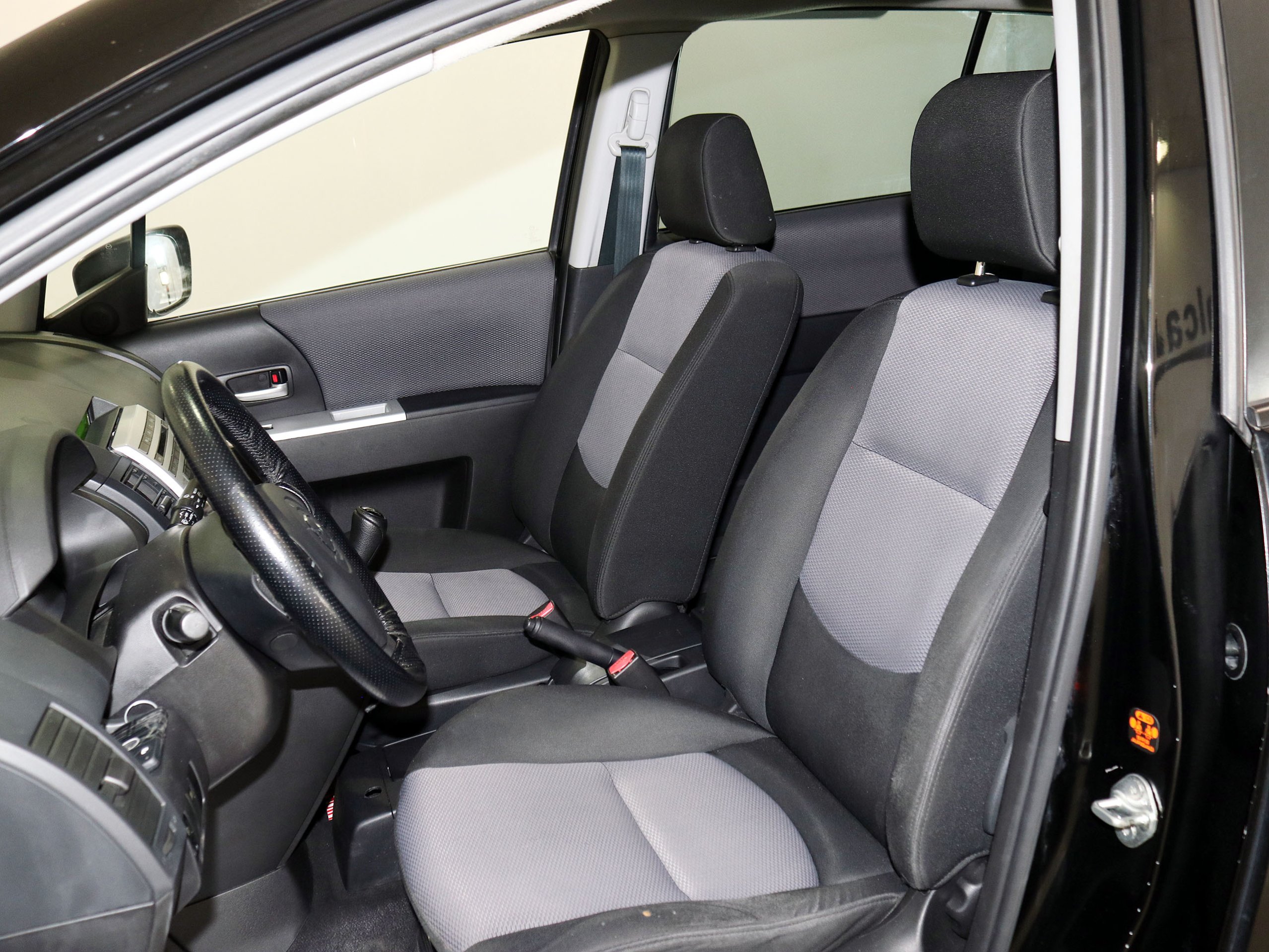 Foto Mazda 5 12