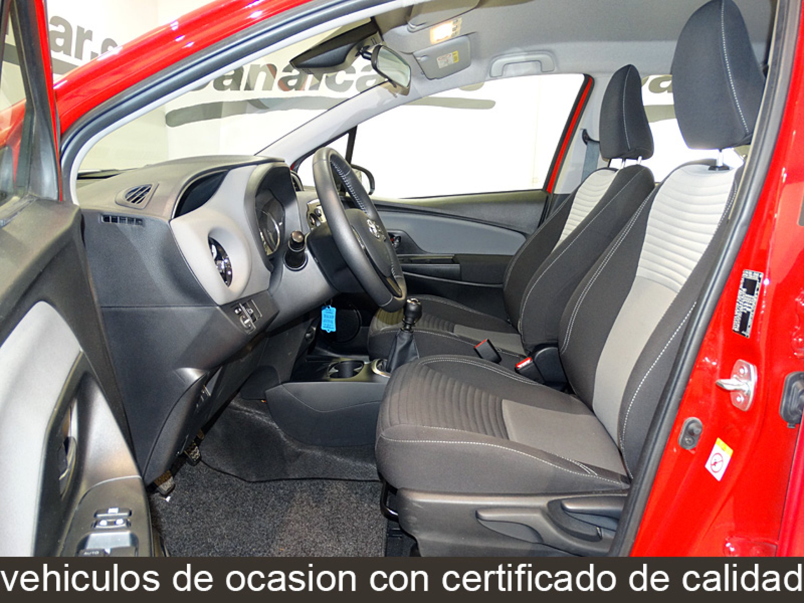 Foto Toyota Yaris 15