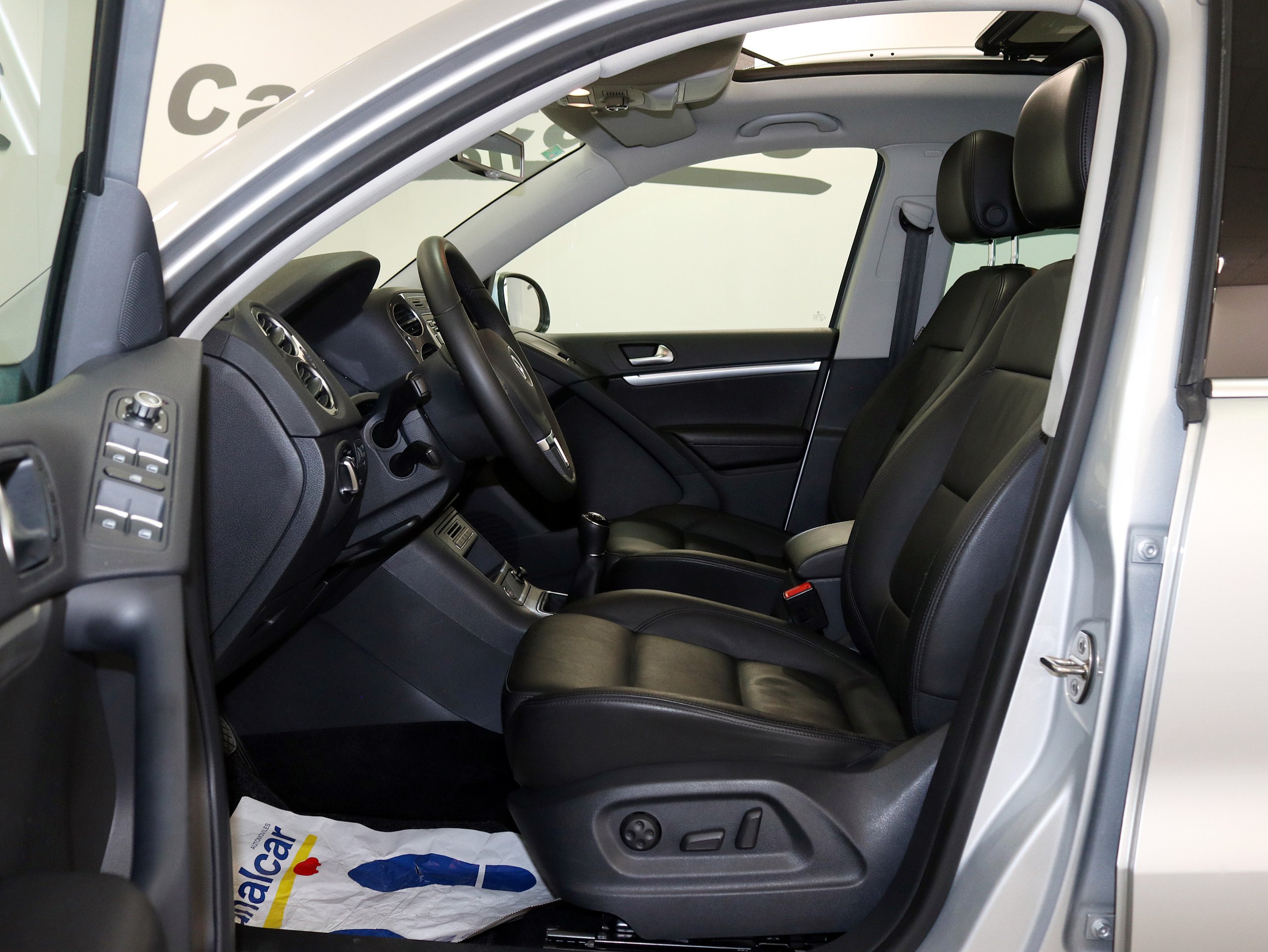 Foto Volkswagen Tiguan 16