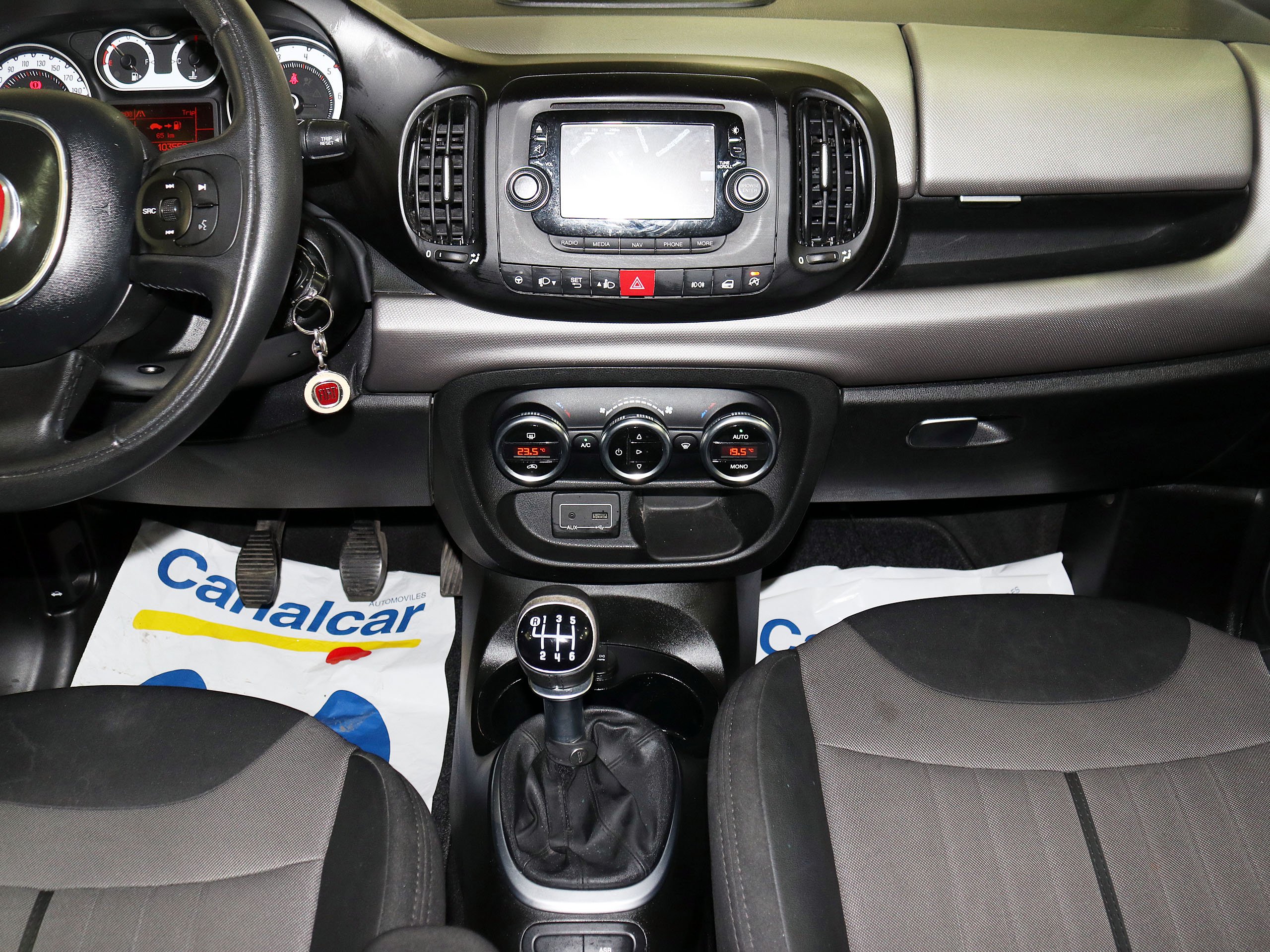 Foto Fiat 500L 26