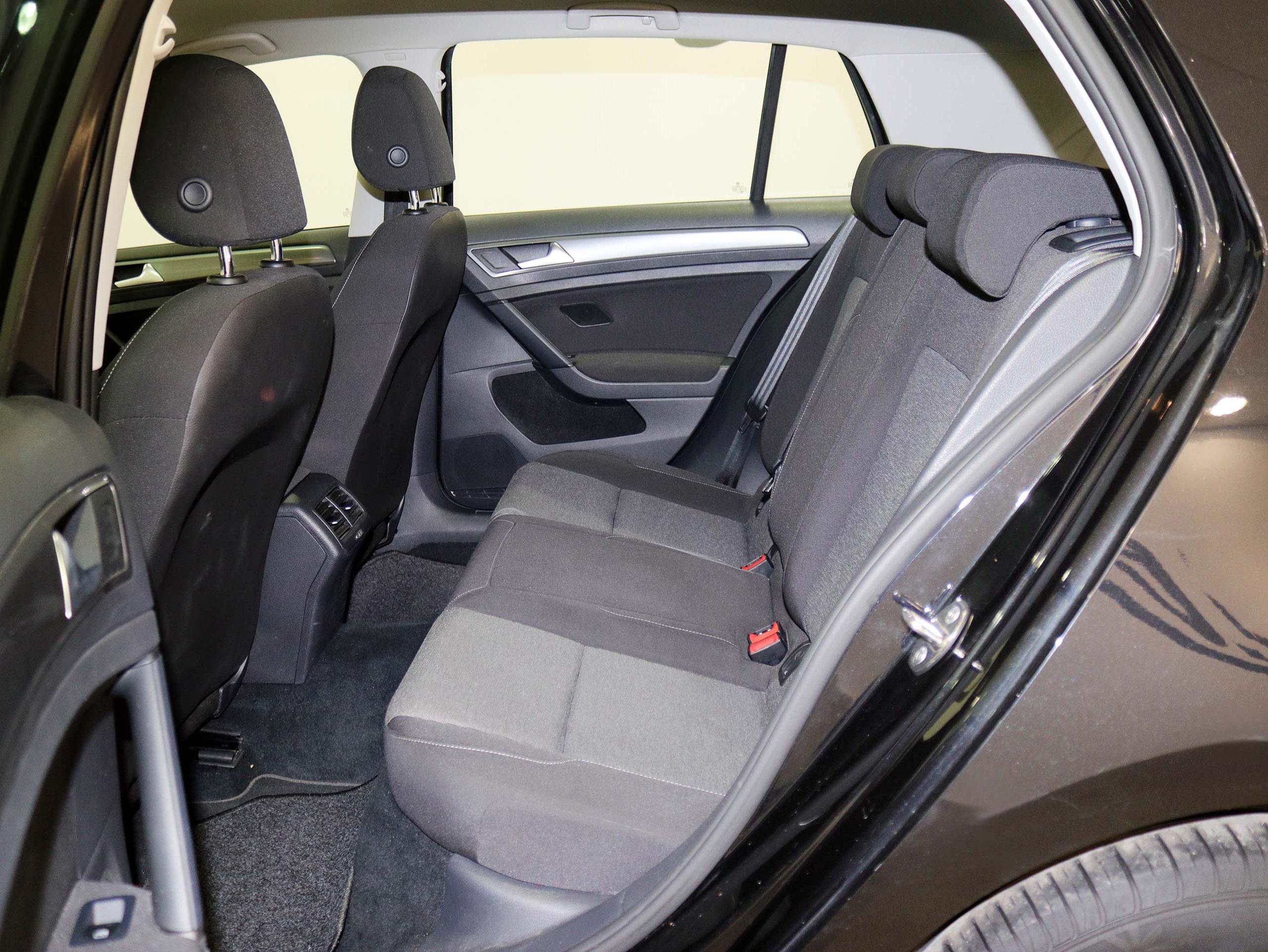 Foto Volkswagen Golf 15