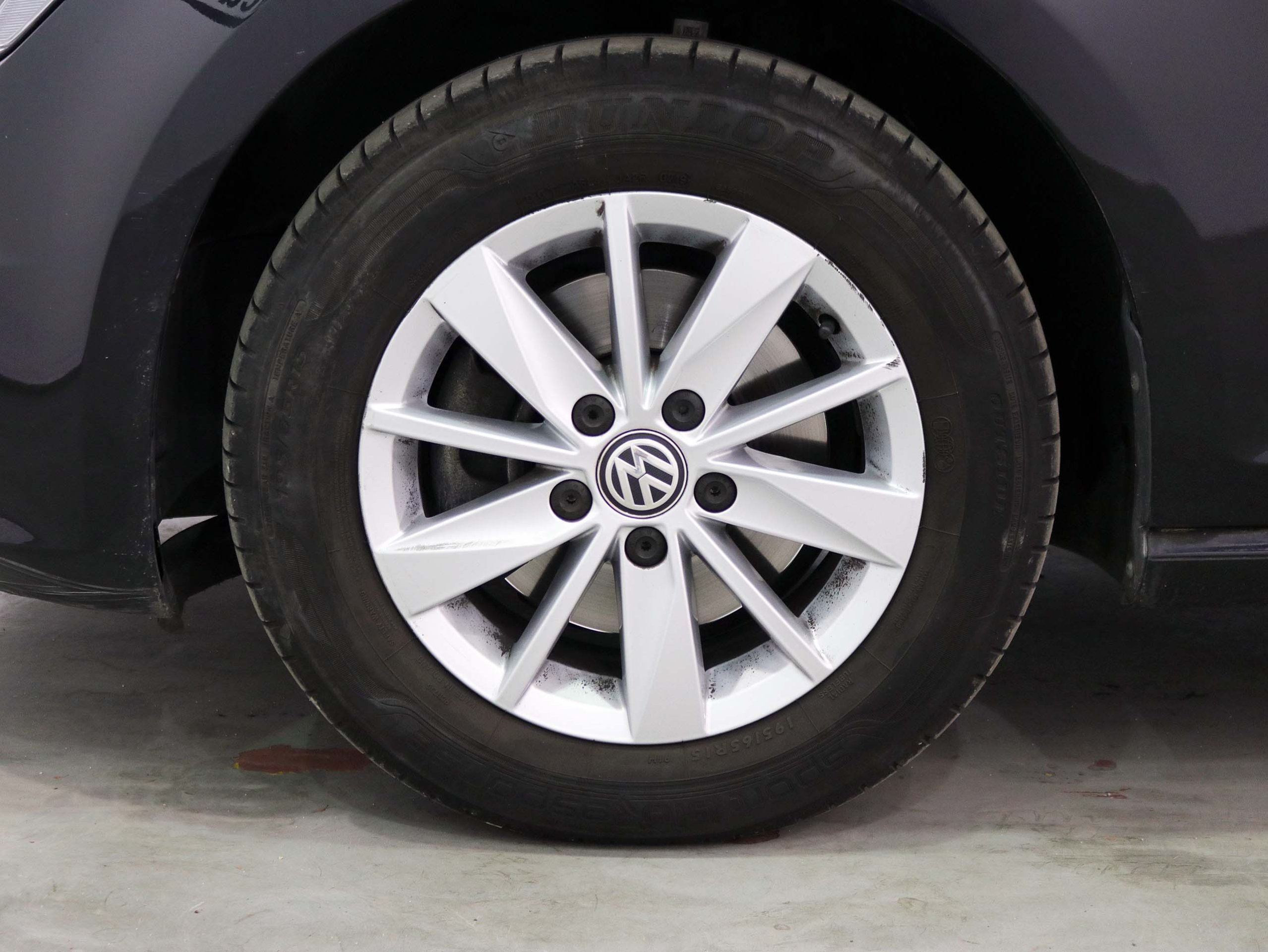 Foto Volkswagen Golf 32