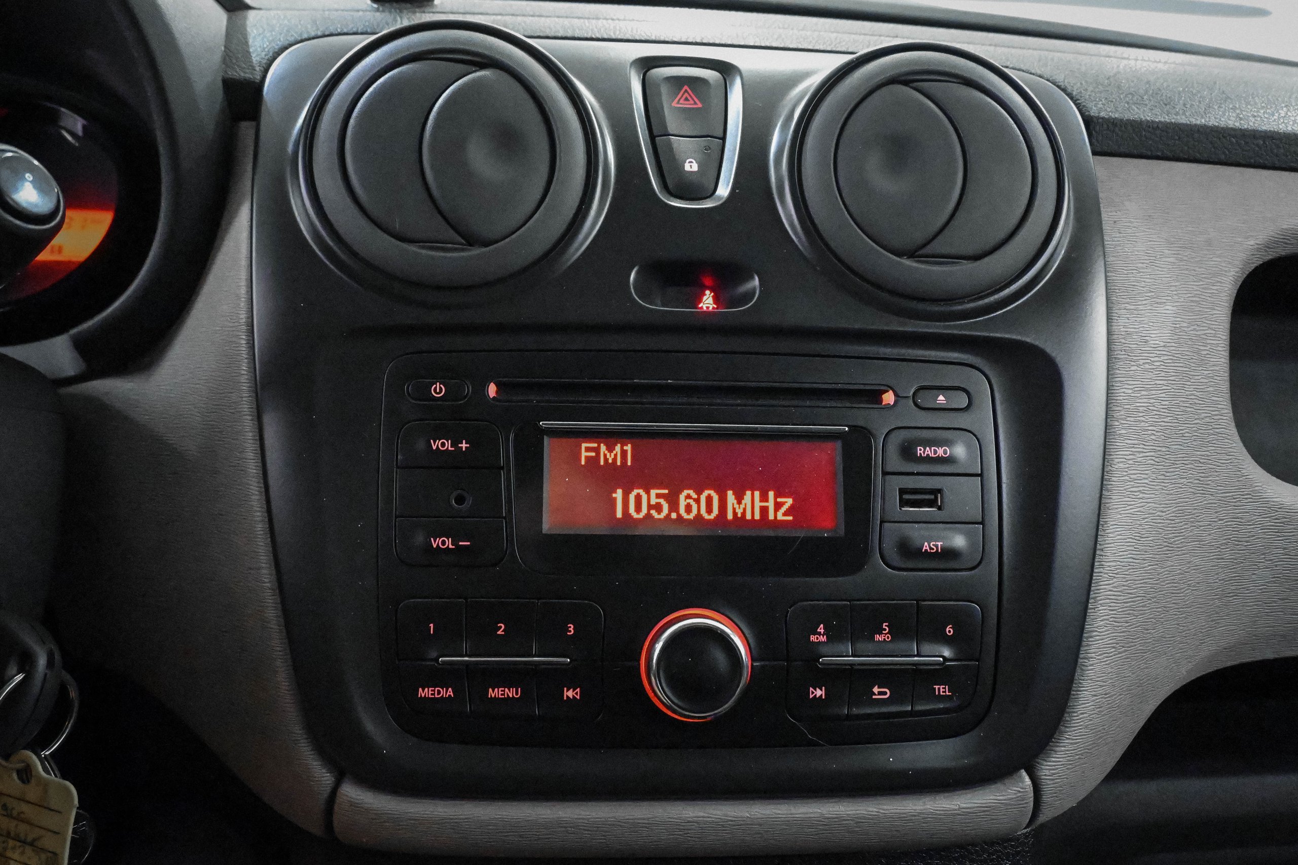 Foto Dacia Dokker 14