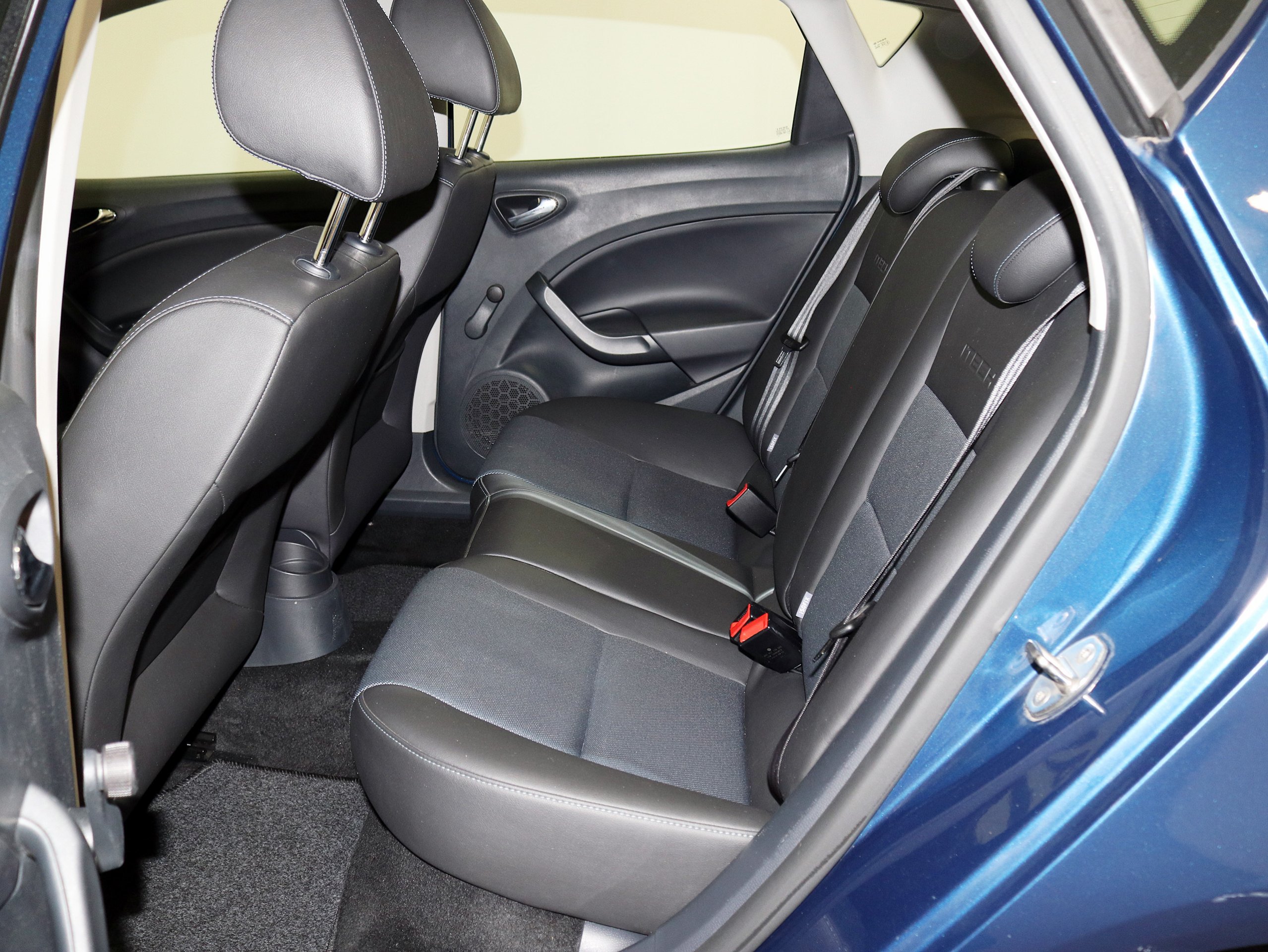 Foto Seat Ibiza 14