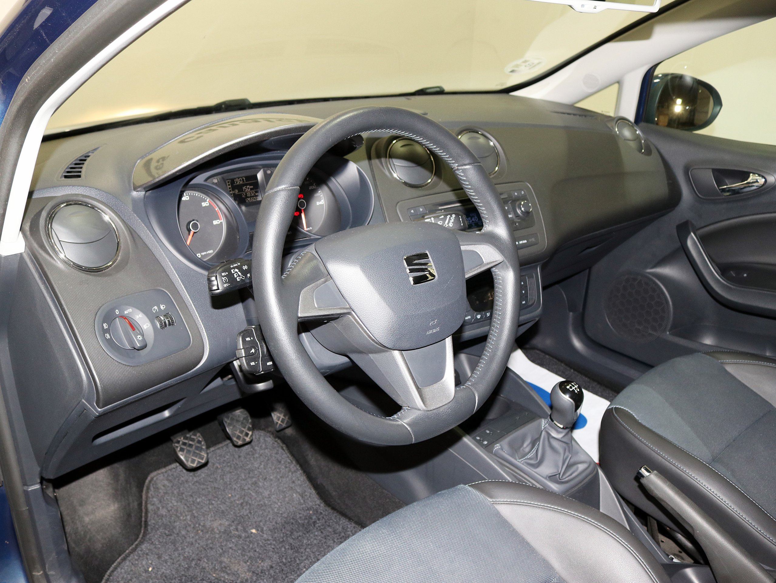 Foto Seat Ibiza 16