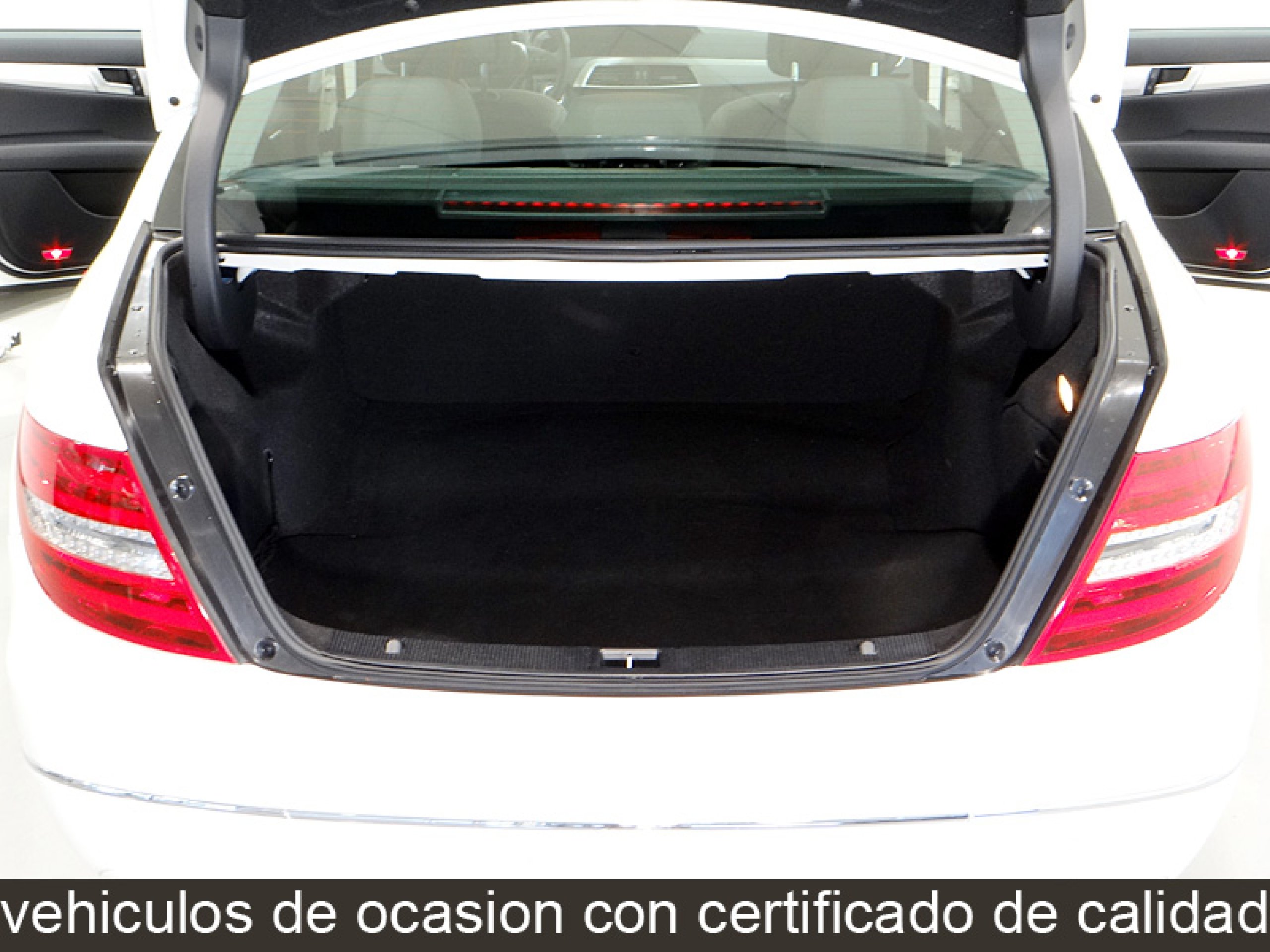 Foto Mercedes-Benz C 180 15