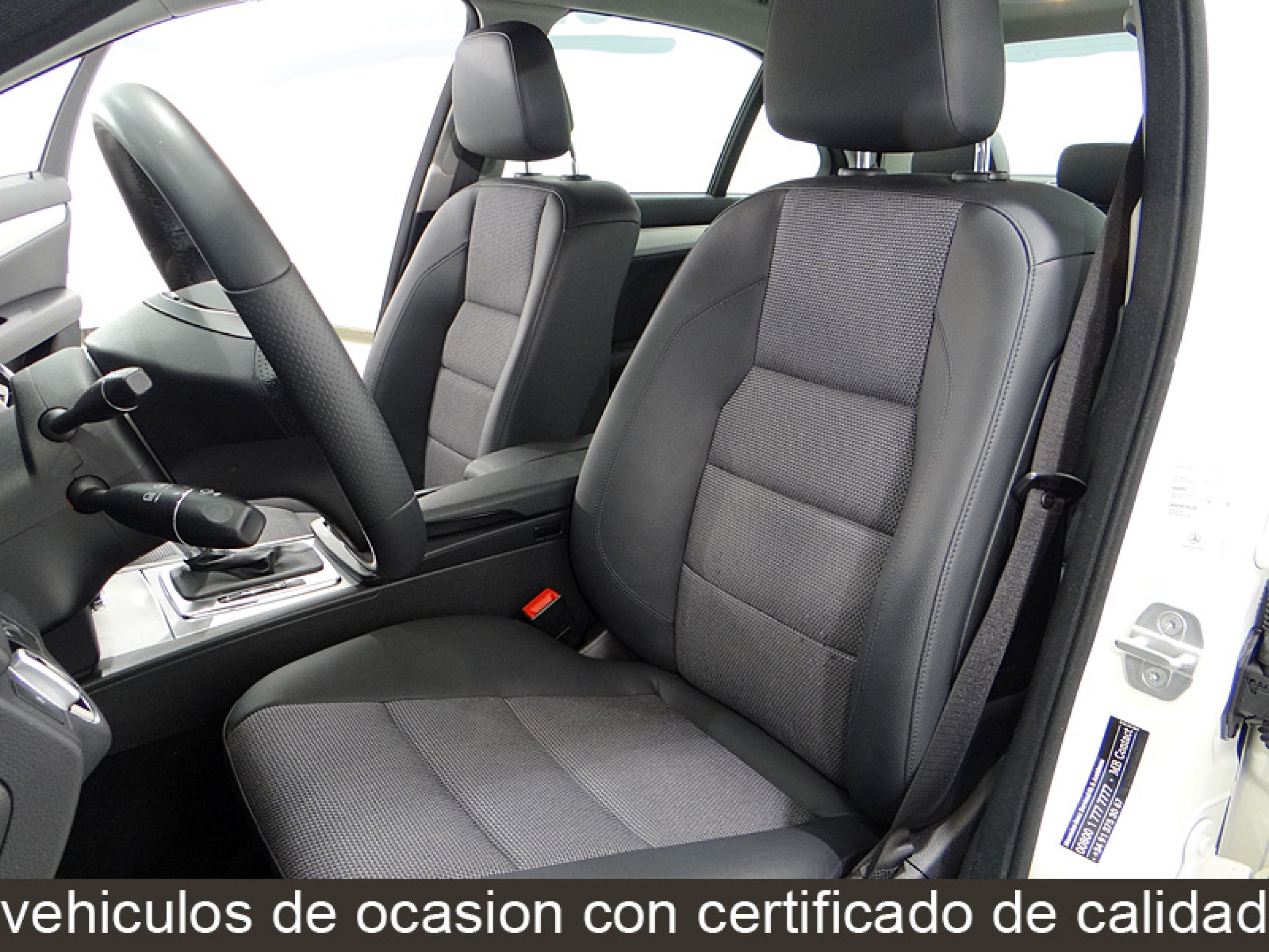 Foto Mercedes-Benz C 180 22
