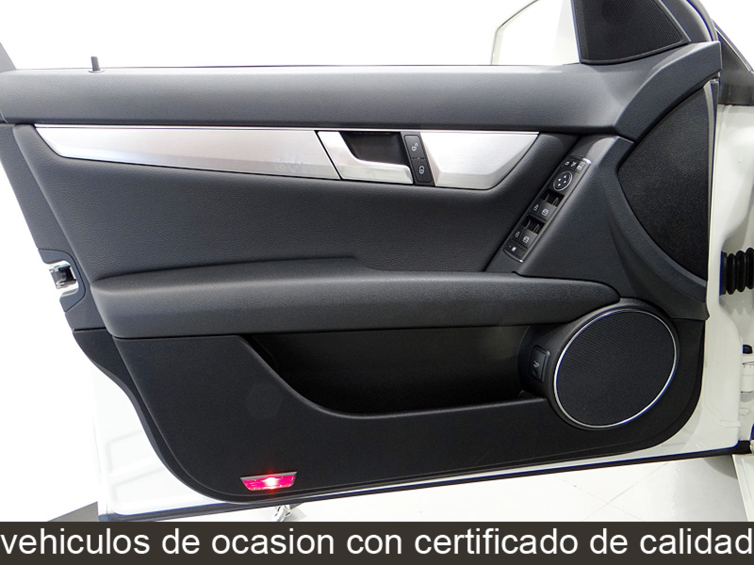 Foto Mercedes-Benz C 180 26