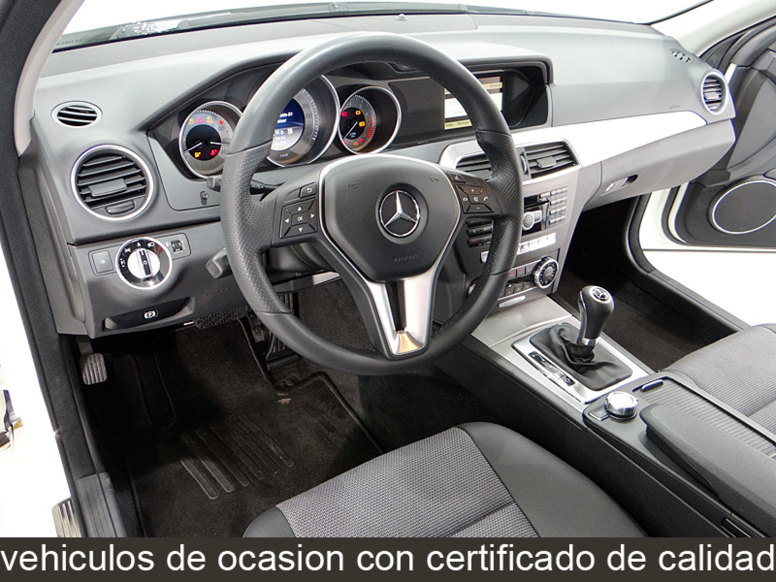 Foto Mercedes-Benz C 180 28