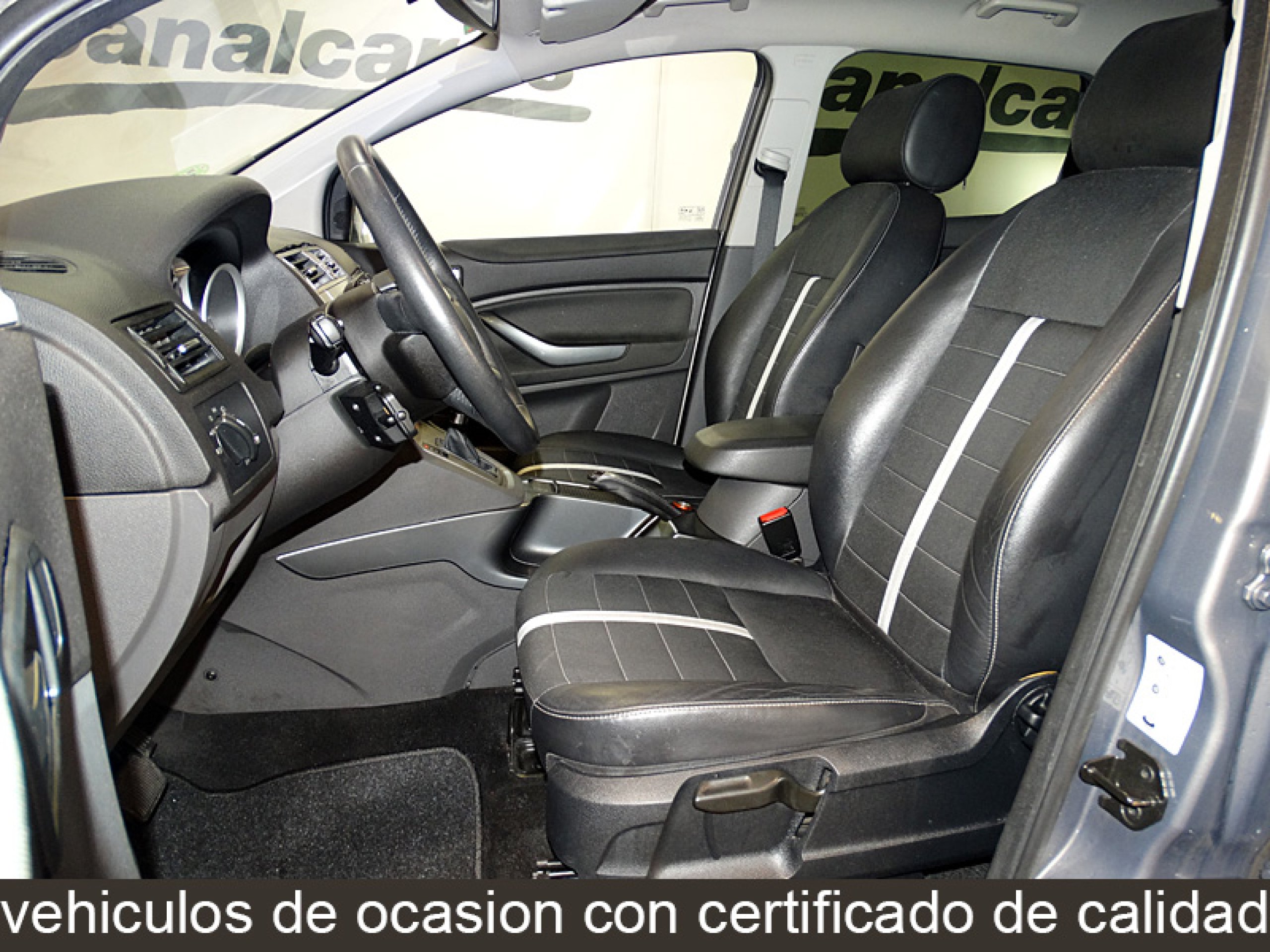 Foto Ford Kuga 17