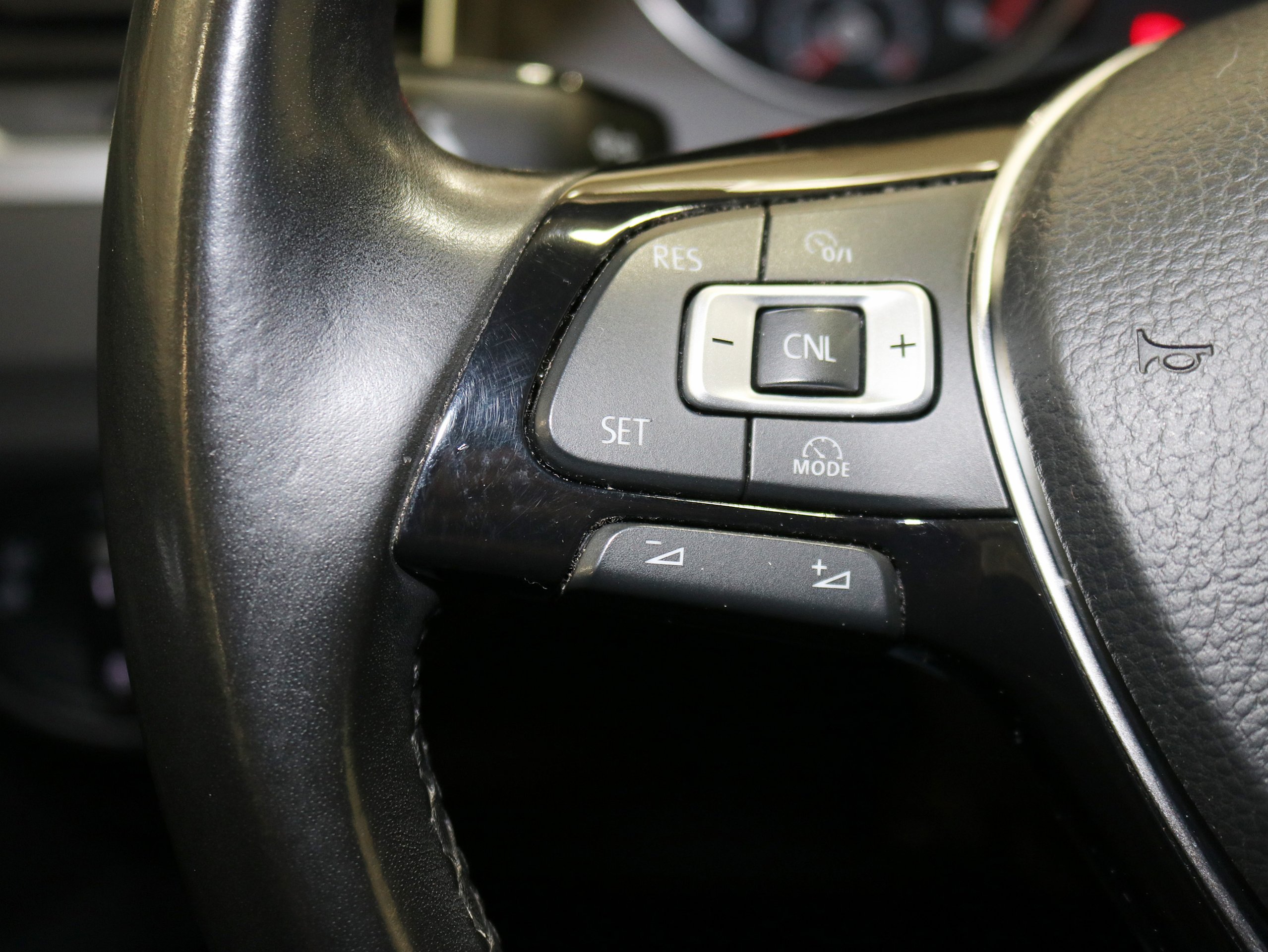 Foto Volkswagen Golf Sportsvan 28