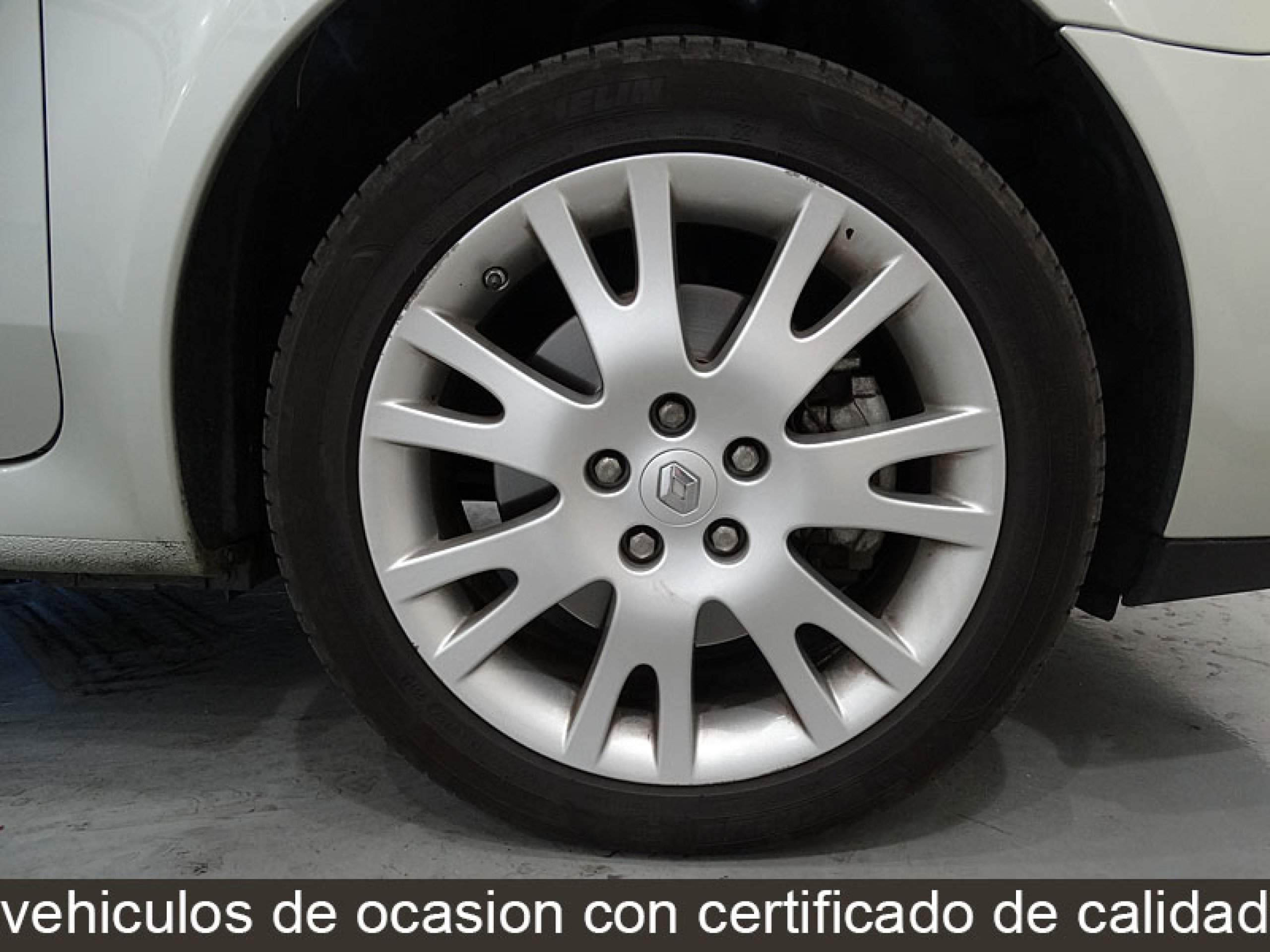 Foto Renault Laguna 13 Foto Renault Laguna 13