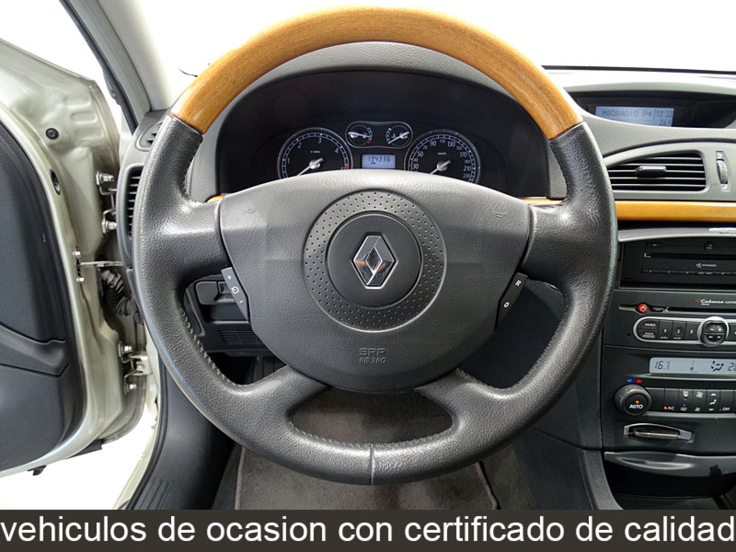 Foto Renault Laguna 23 Foto Renault Laguna 23